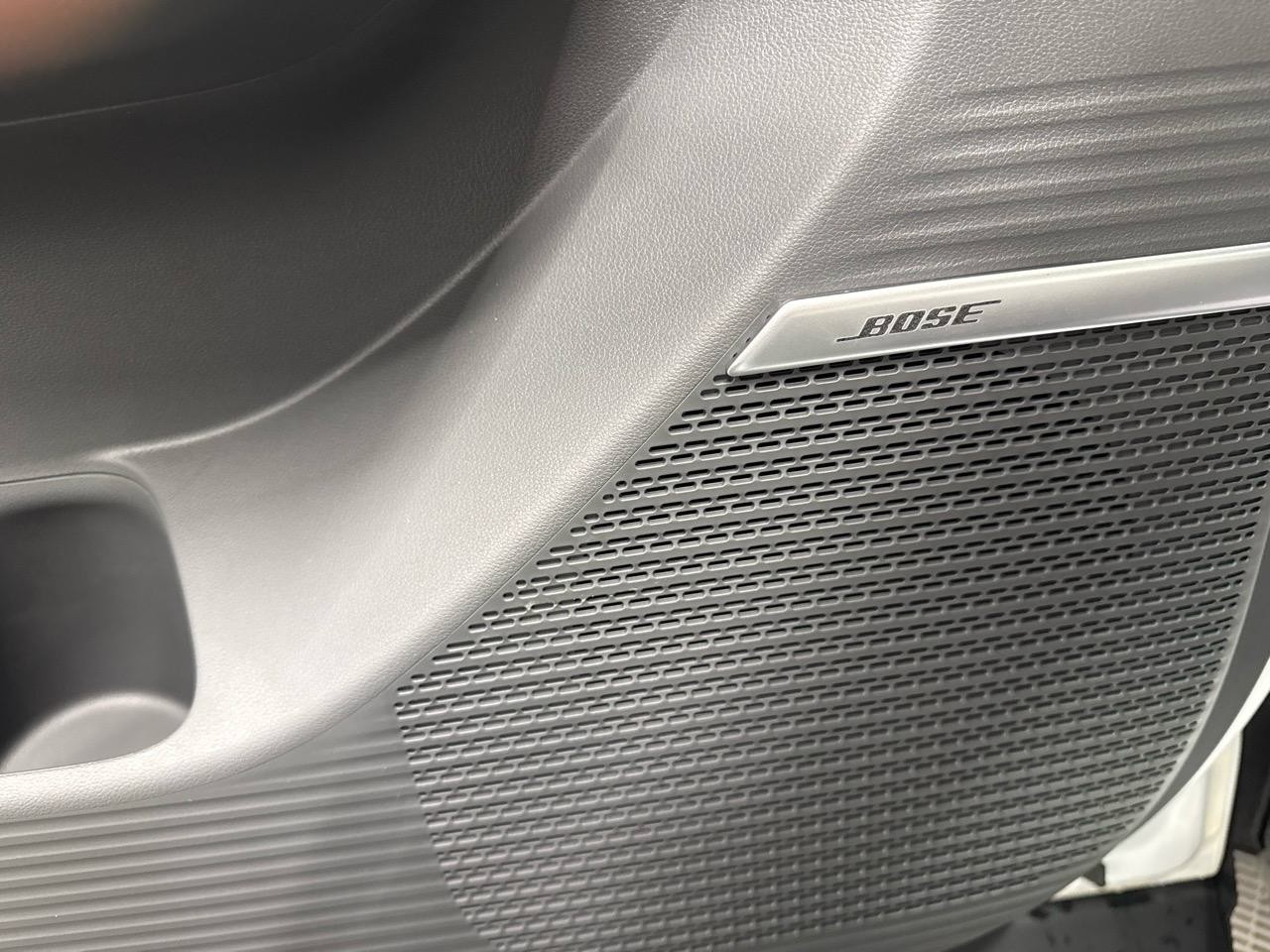 HYUNDAI Santa Fe 1.6 T-GDi PHEV Calligraphy 4WD Automatic-image-11