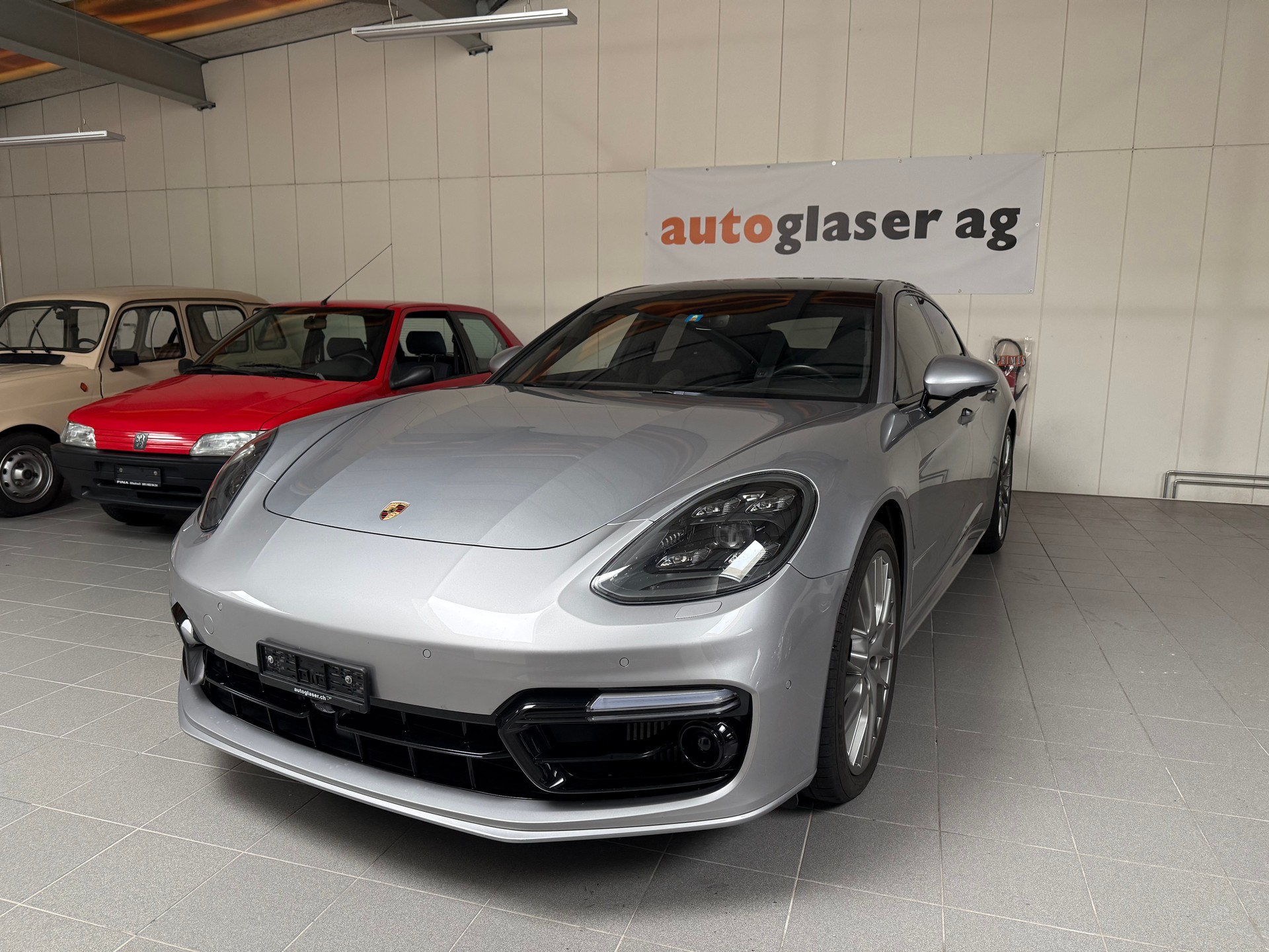 PORSCHE Panamera Turbo PDK