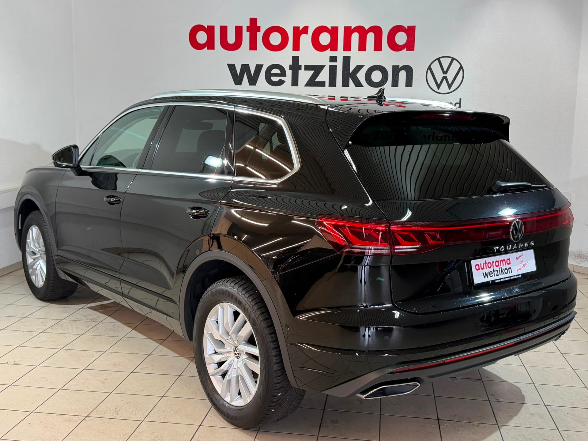 VW Touareg 3.0 TDI Elegance Tiptronic-showroom-element-2