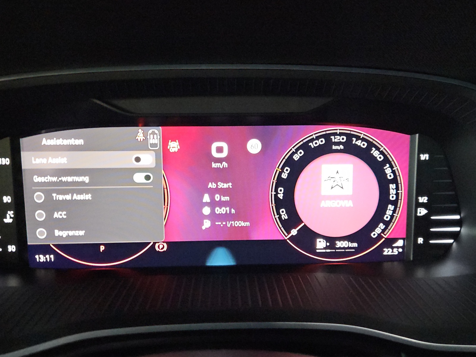 SKODA Octavia Combi 2.0 TSI DSG RS 30 Years Edition-image-11