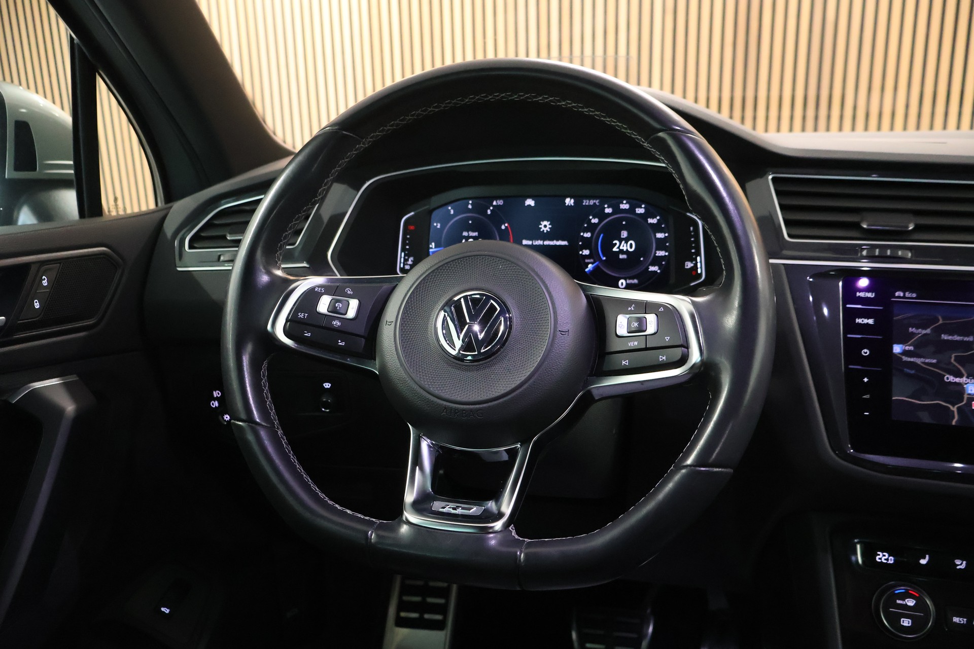 VW Tiguan 2.0TSI R-Line 4Motion DSG-image-18