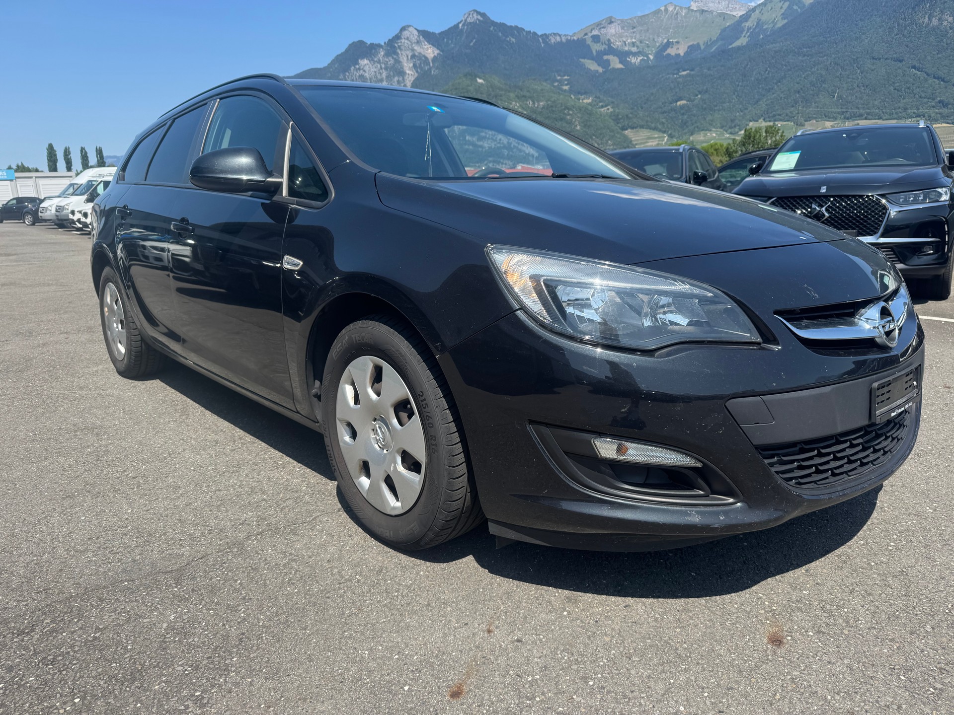 OPEL Astra SportsTourer 1.4i 16V Turbo-showroom-element-3