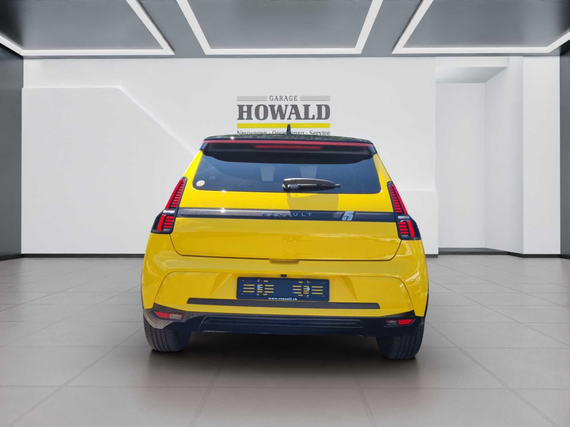 RENAULT R5 E-Tech Urban Range iconic five-showroom-element-3