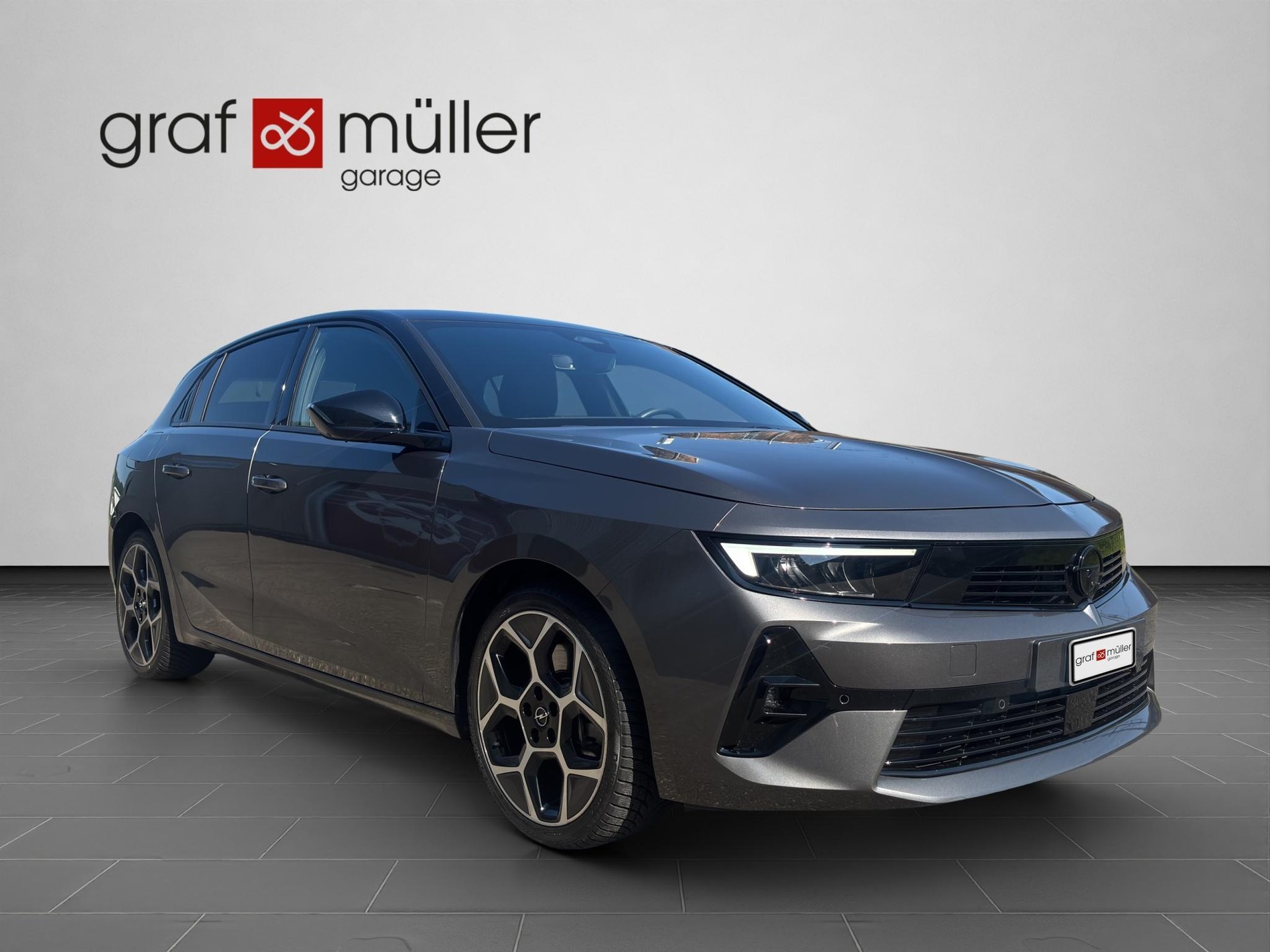 OPEL Astra 1.6 T PHEV 180 Swiss Plus-image-17