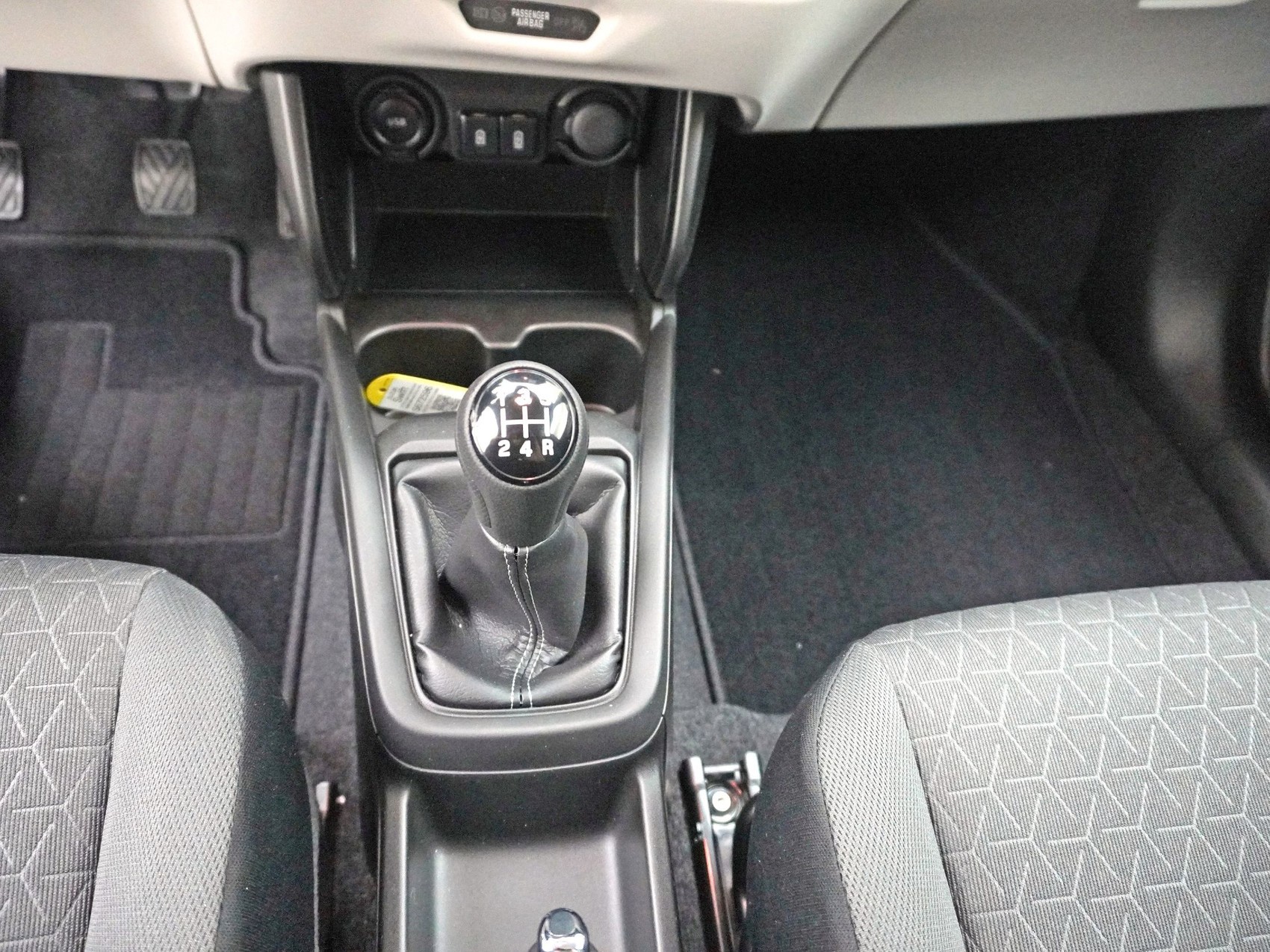 SUZUKI Swift 1.2 Piz Sulai Hybrid 4x4-image-12
