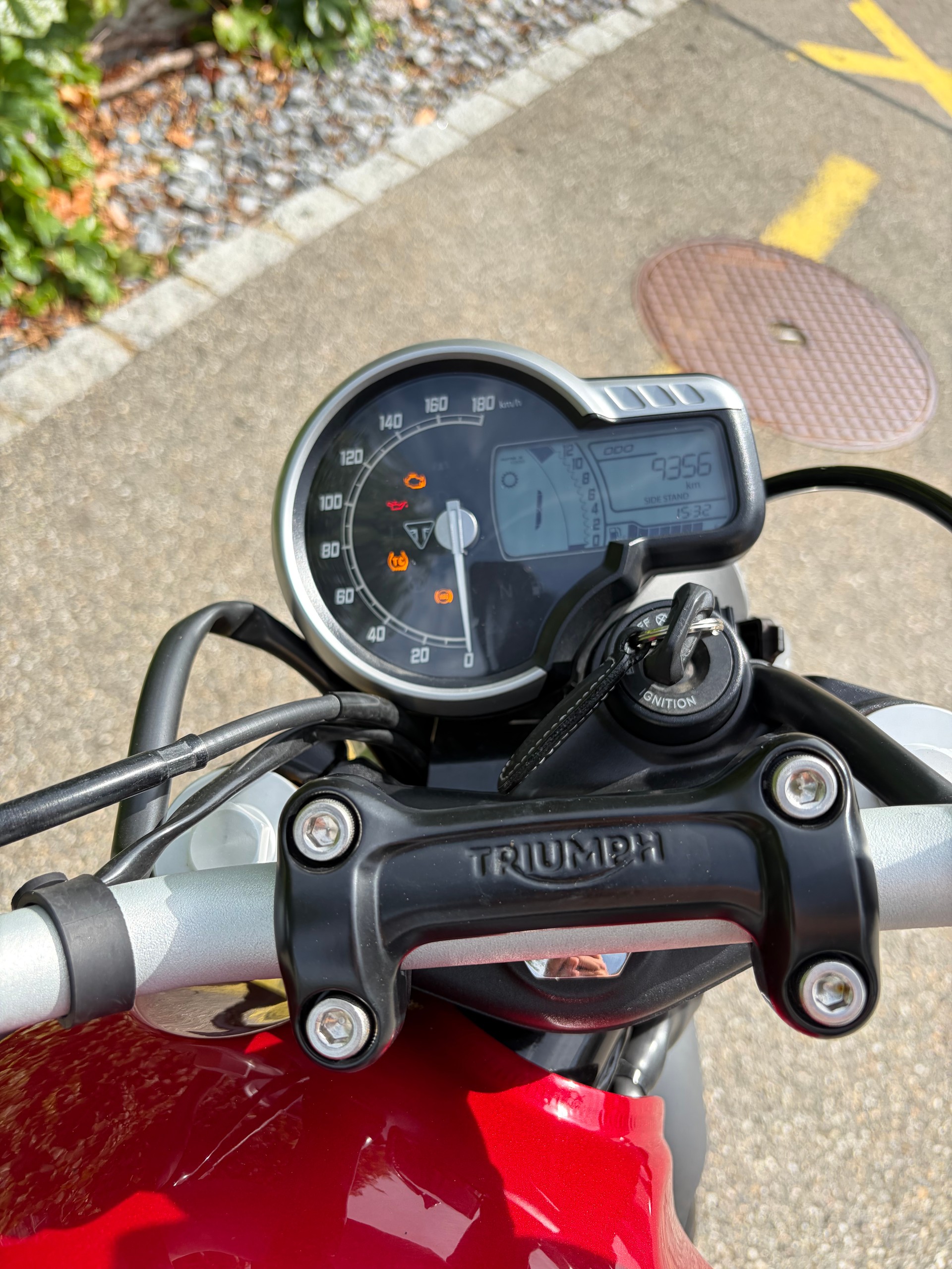 TRIUMPH Speed 400-image-9