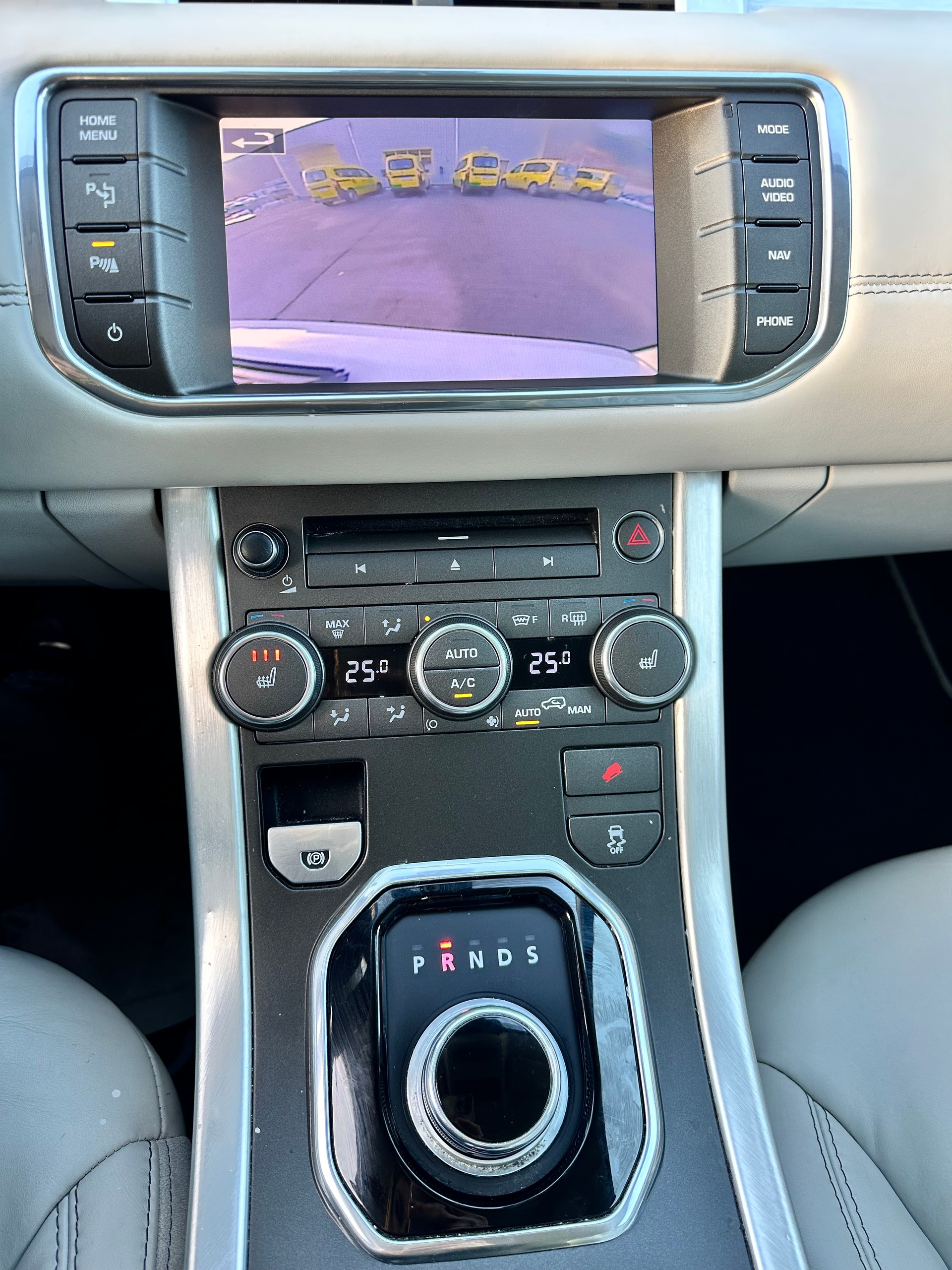 LAND ROVER Range Rover Evoque 2.0 Si4 Prestige AT6-image-12