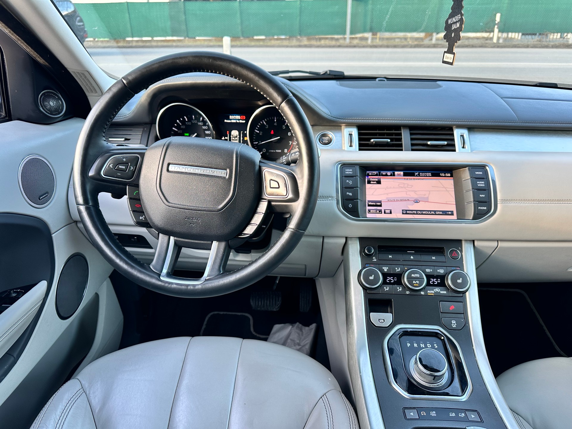 LAND ROVER Range Rover Evoque 2.0 Si4 Prestige AT6-image-10