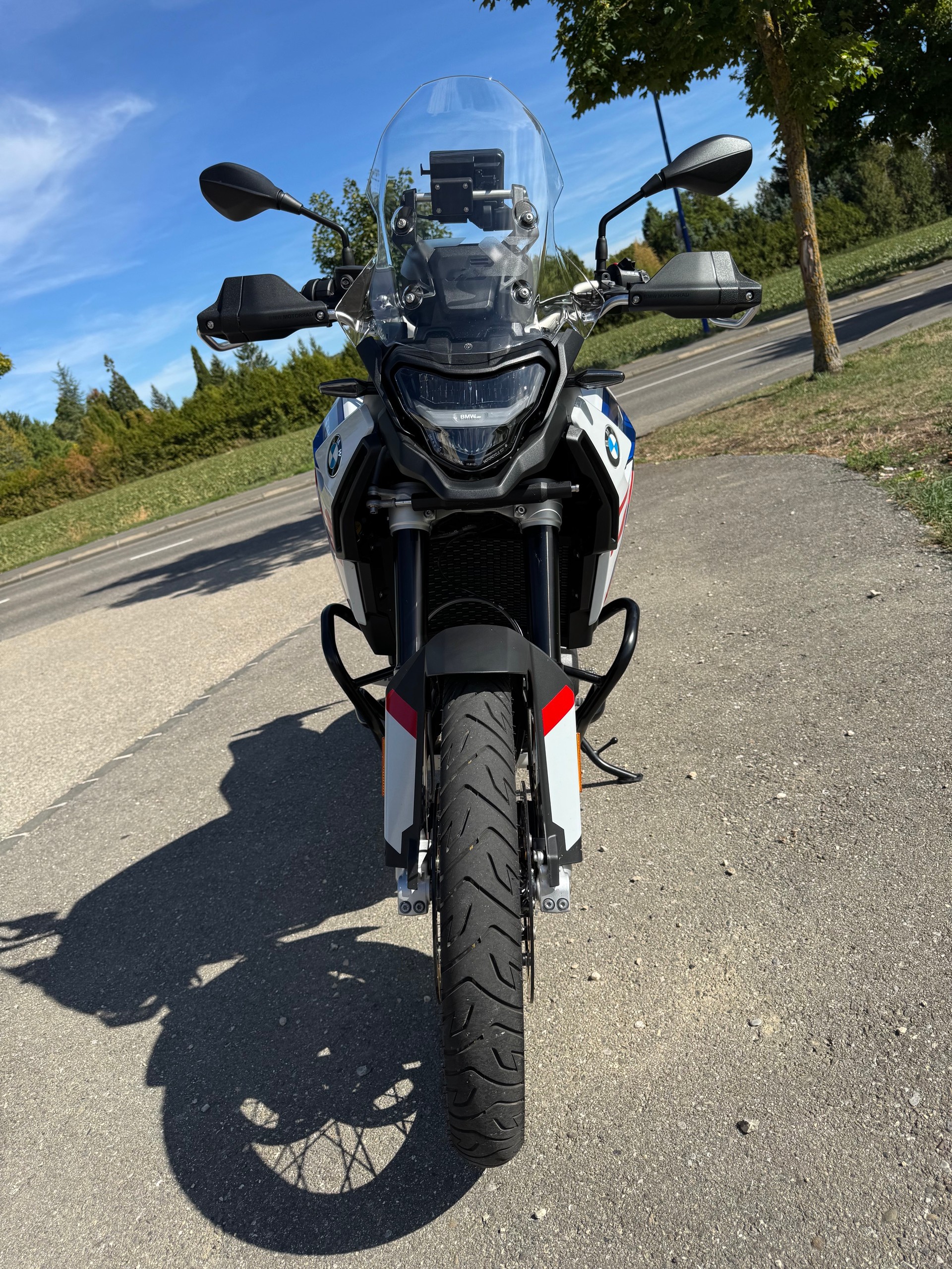 BMW F 900 GS-image-3