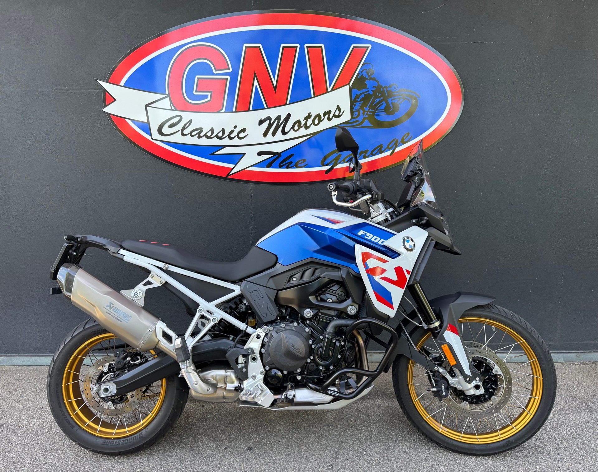 BMW F 900 GS-image-0