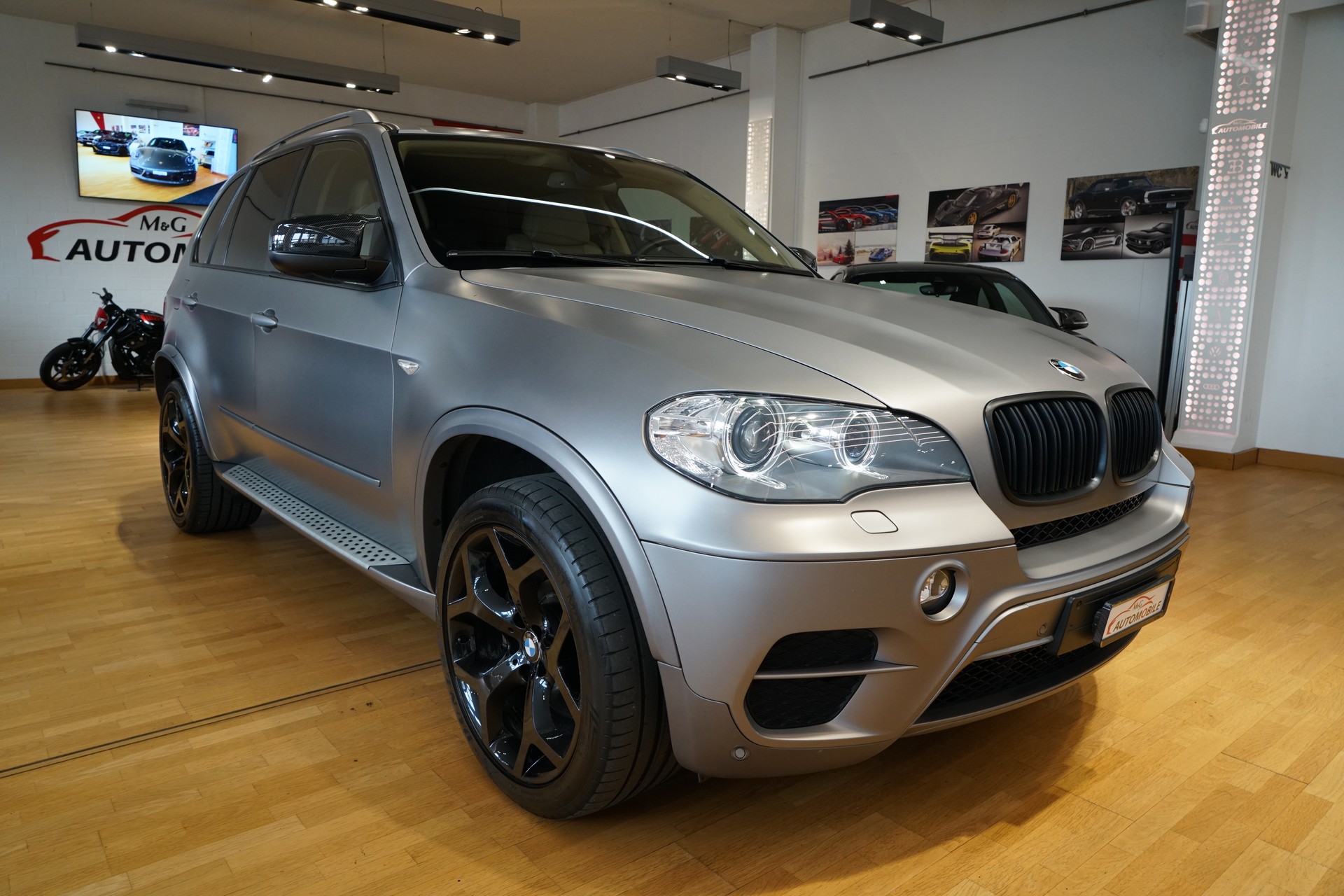 BMW X5 xDrive 40d Steptronic-showroom-element-2