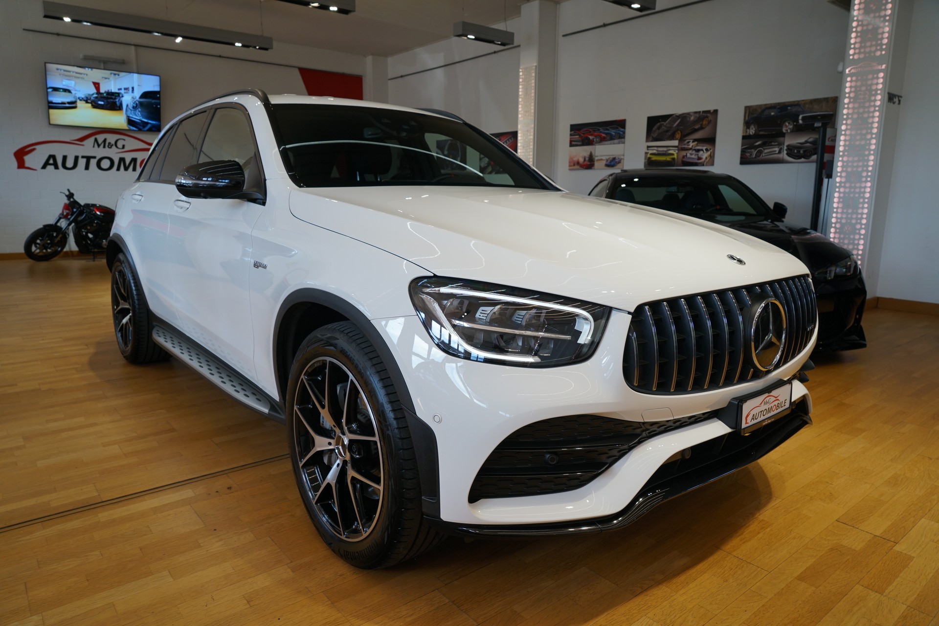 MERCEDES-BENZ GLC 43 AMG 4Matic 9G-Tronic-showroom-element-2