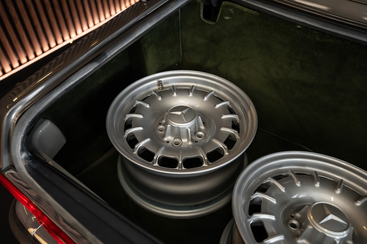 MERCEDES-BENZ SL 280-image-29