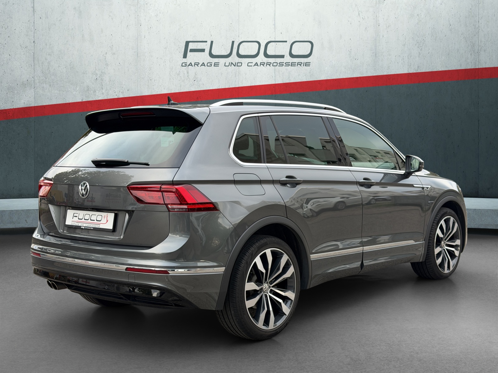 VW Tiguan 2.0TSI R-Line 4Motion DSG-showroom-element-2