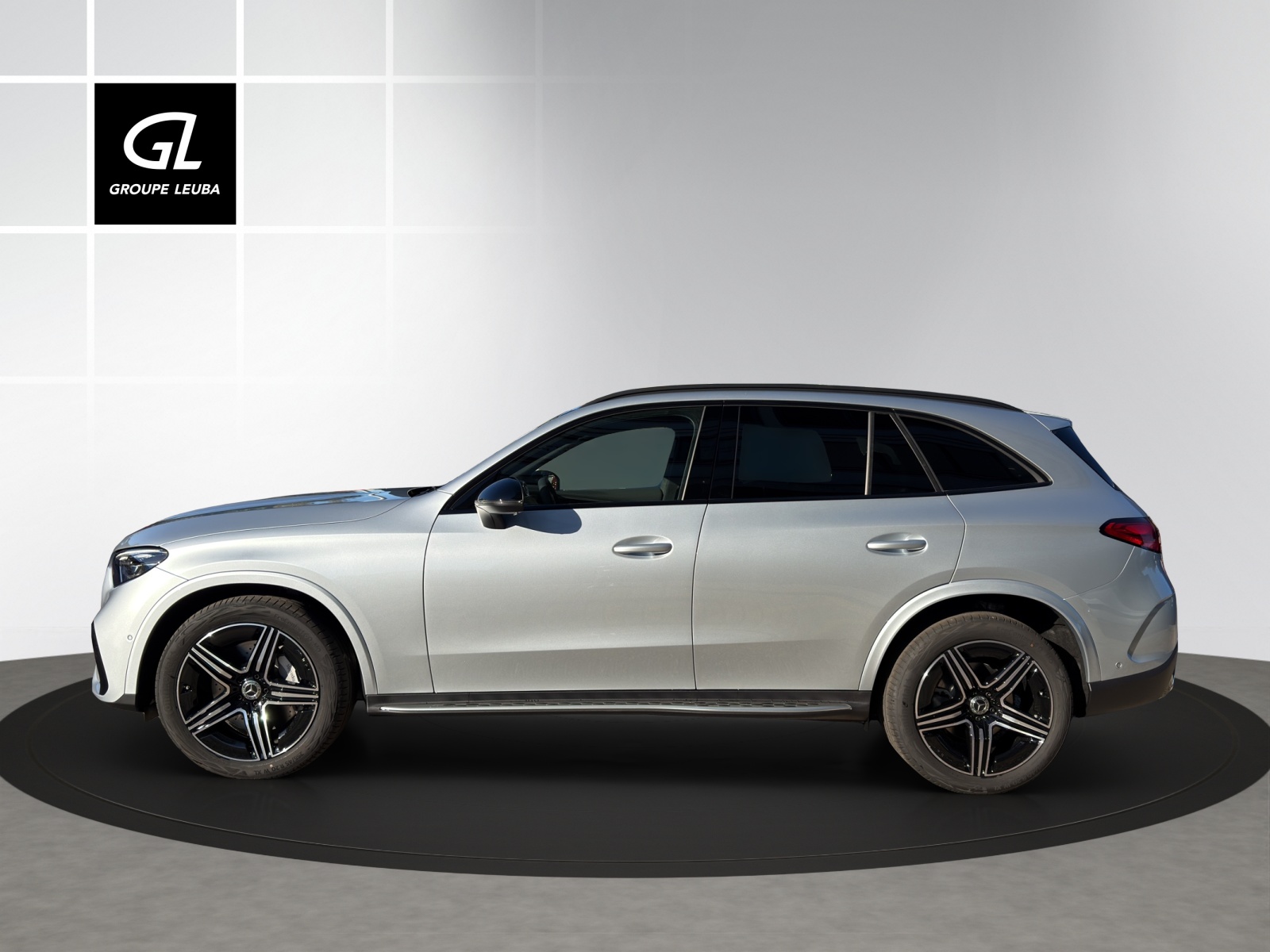 MERCEDES-BENZ GLC 220 d 4Matic 9G-Tronic-showroom-element-2