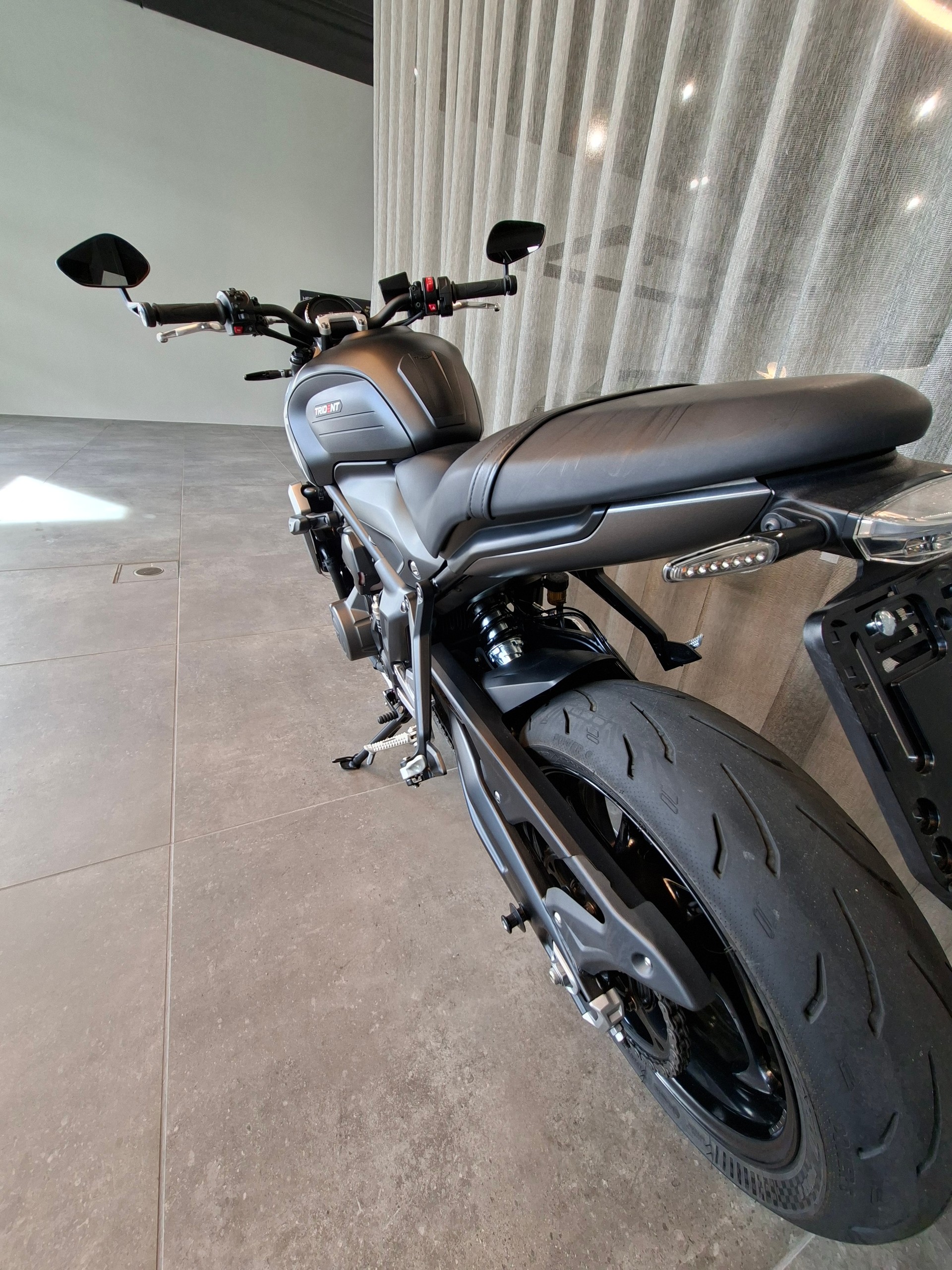 TRIUMPH Trident 660-image-8