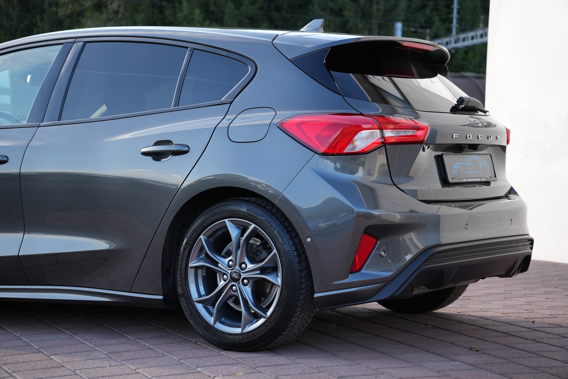 FORD Focus 1.0 SCTi ST Line Automatic (CH)-showroom-element-2