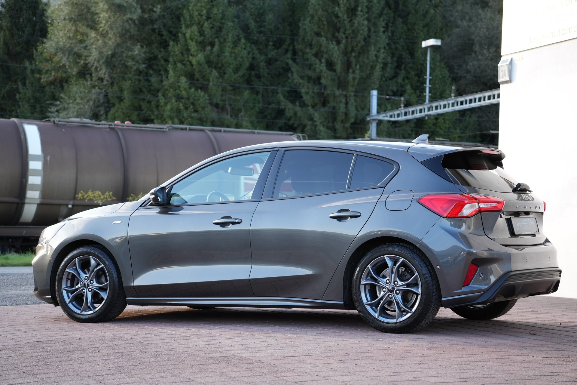 FORD Focus 1.0 SCTi ST Line Automatic (CH)-showroom-element-1