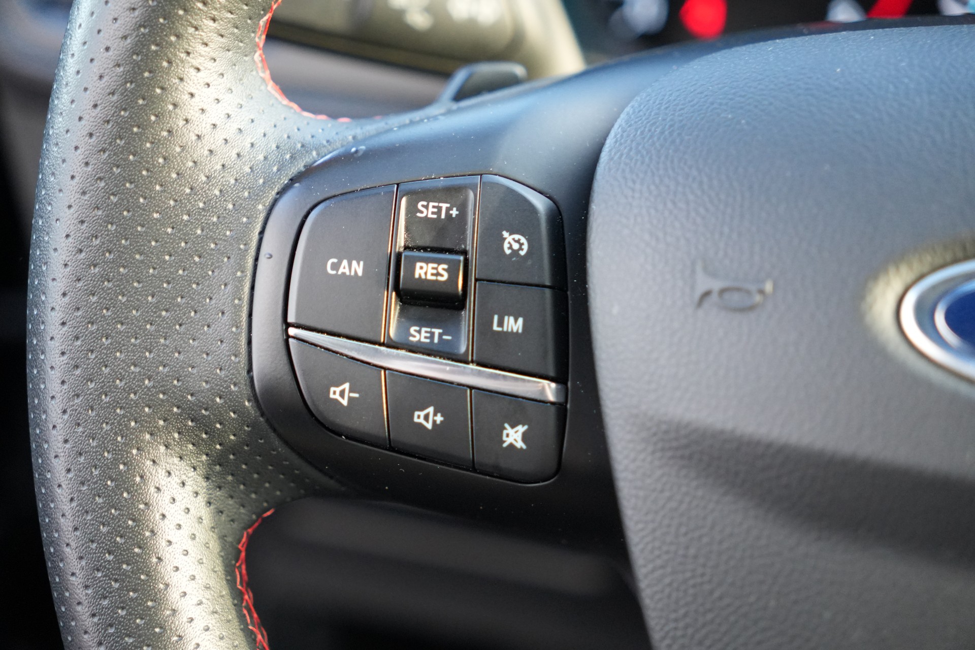 FORD Focus 1.0 SCTi ST Line Automatic (CH)-image-18