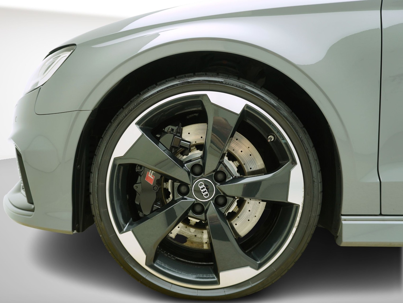 AUDI RS3 Limousine 2.5 T FSI quattro S-Tronic-image-6