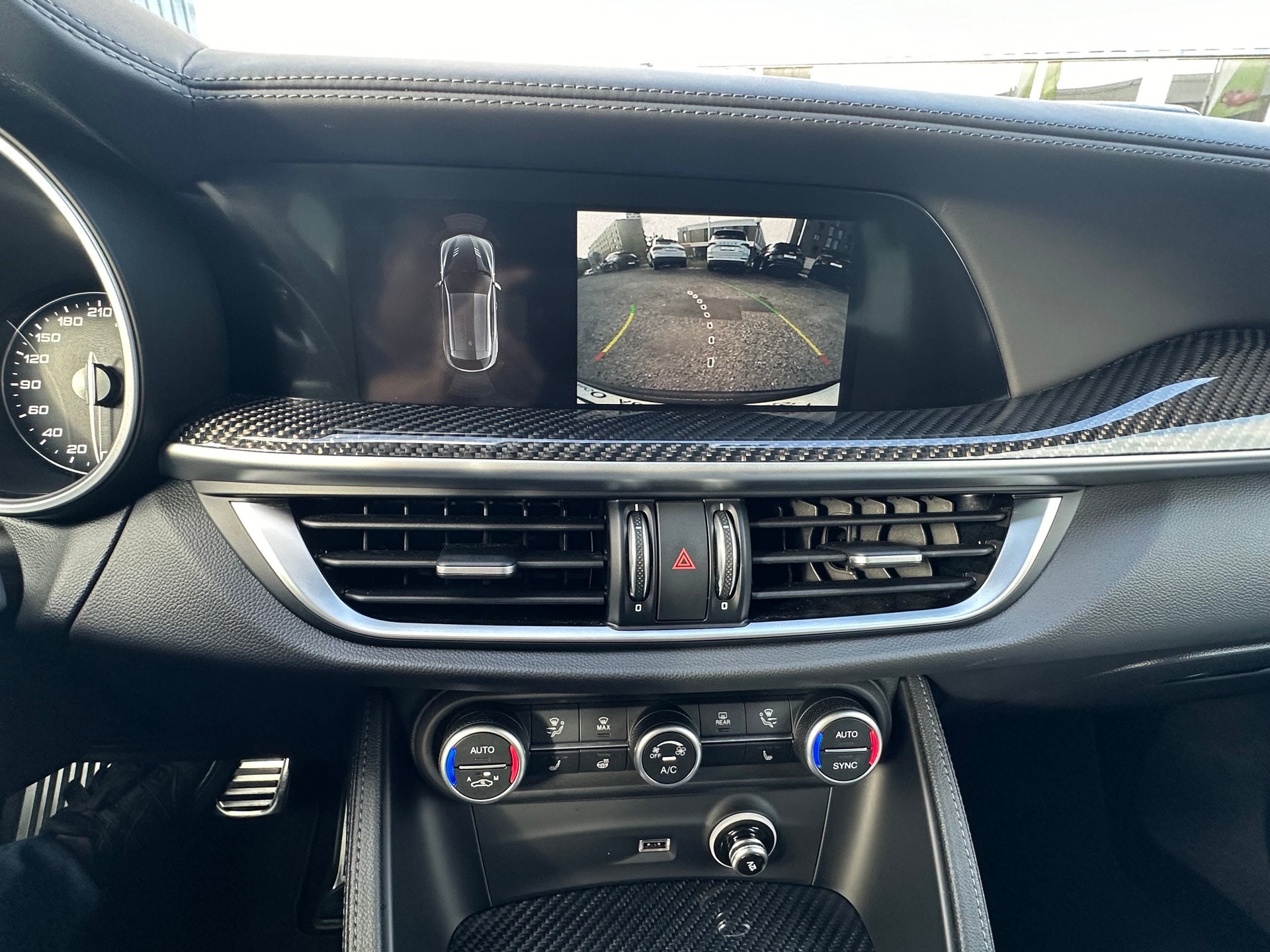 ALFA ROMEO Stelvio 2.9 V6 Quadrifoglio Q4 Automatic-image-14