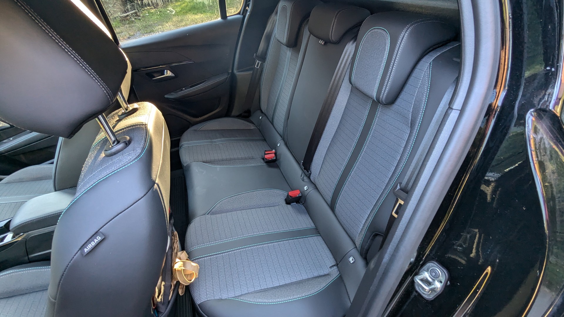 PEUGEOT 208 Elektrik Allure Pack-image-5