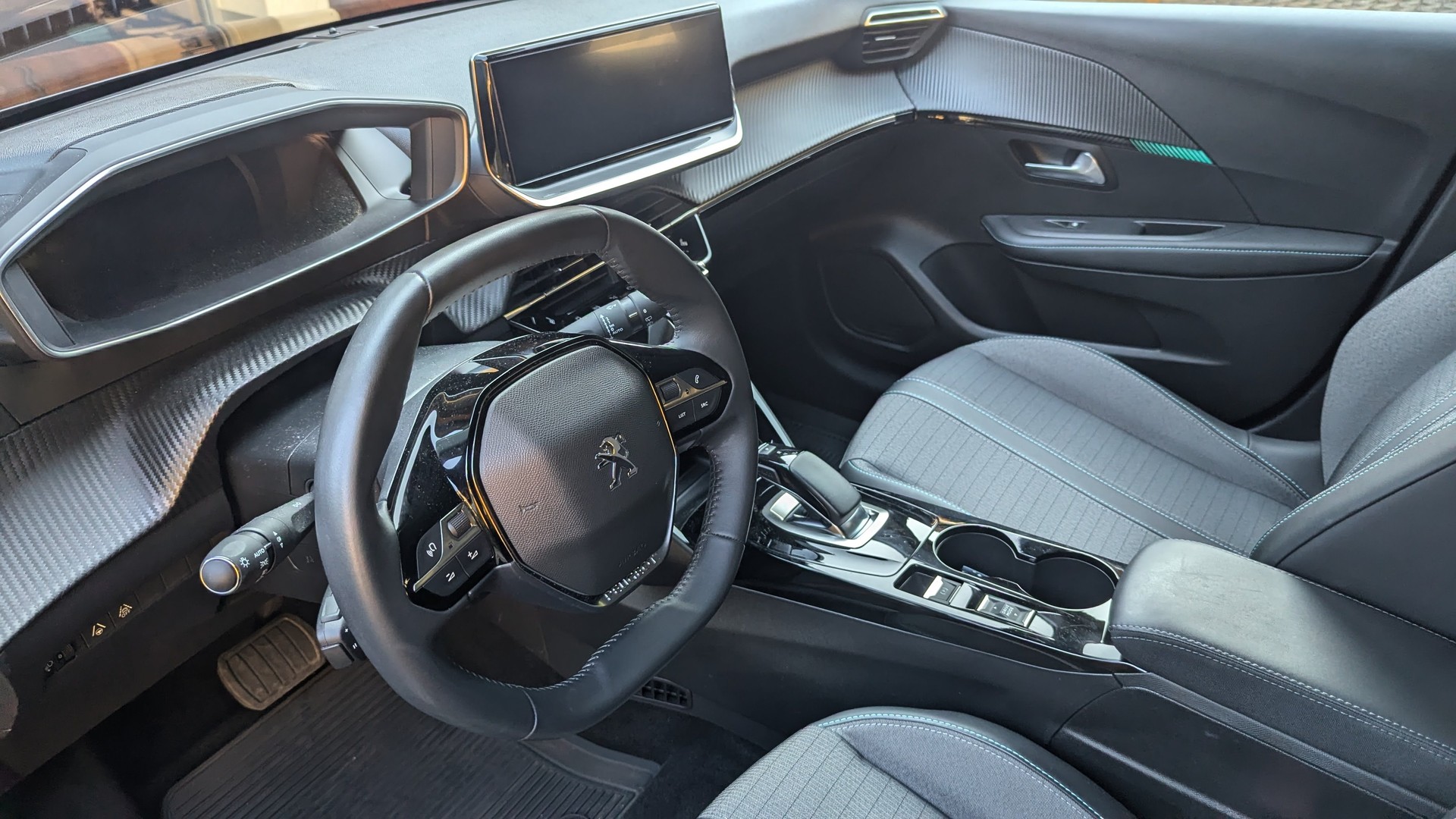 PEUGEOT 208 Elektrik Allure Pack-image-6
