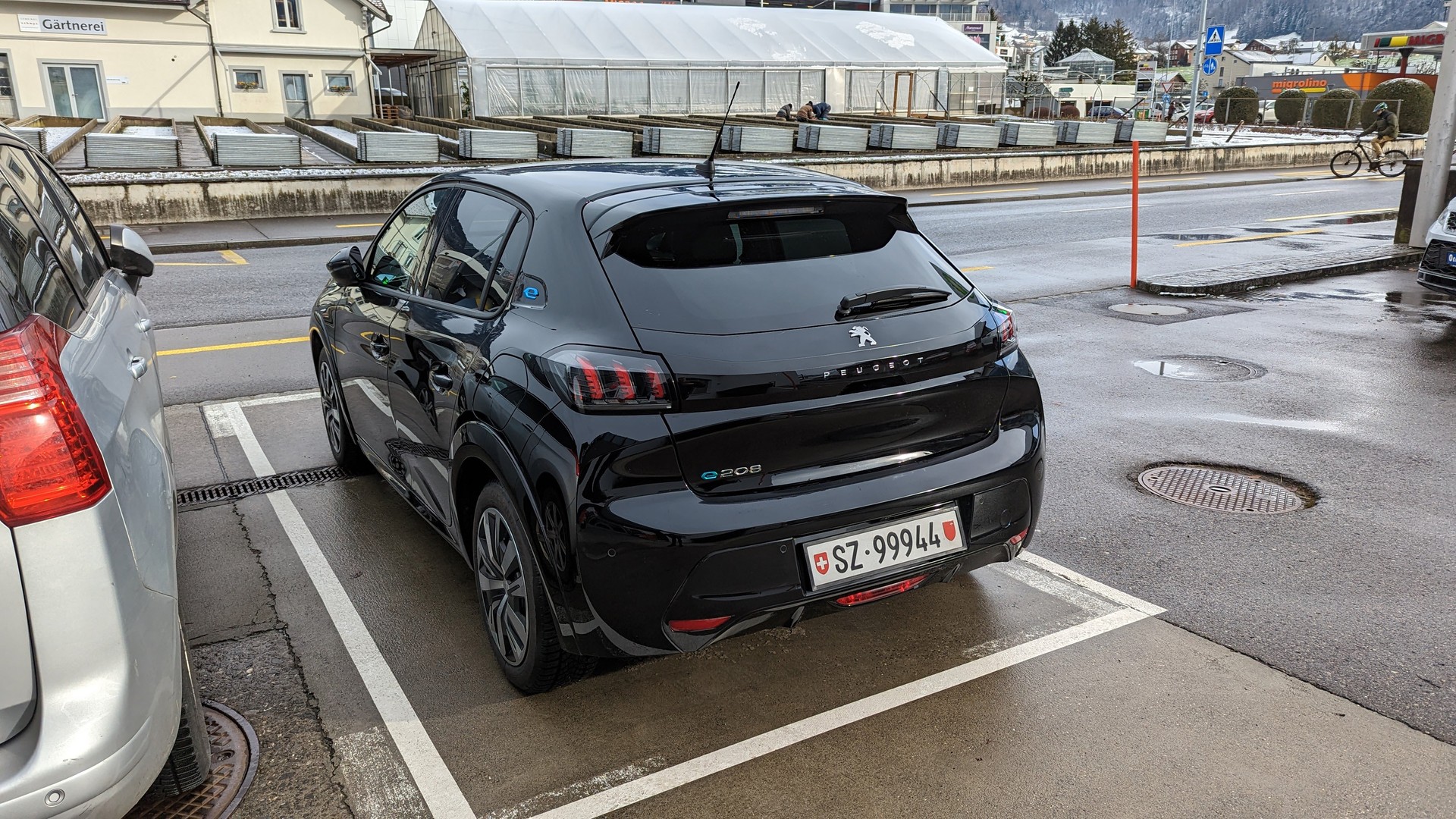 PEUGEOT 208 Elektrik Allure Pack-image-8
