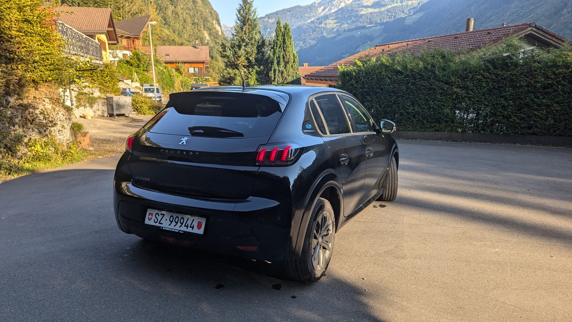 PEUGEOT 208 Elektrik Allure Pack-image-3