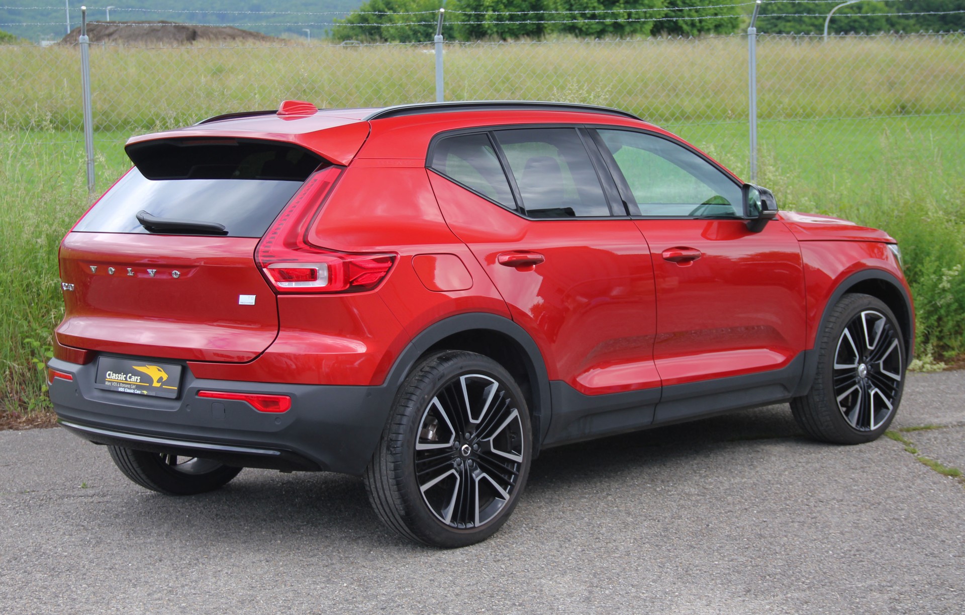 VOLVO XC40 T5 PHEV Ultimate Dark DCT 🇸🇪 ⭐⭐⭐⭐⭐-showroom-element-3