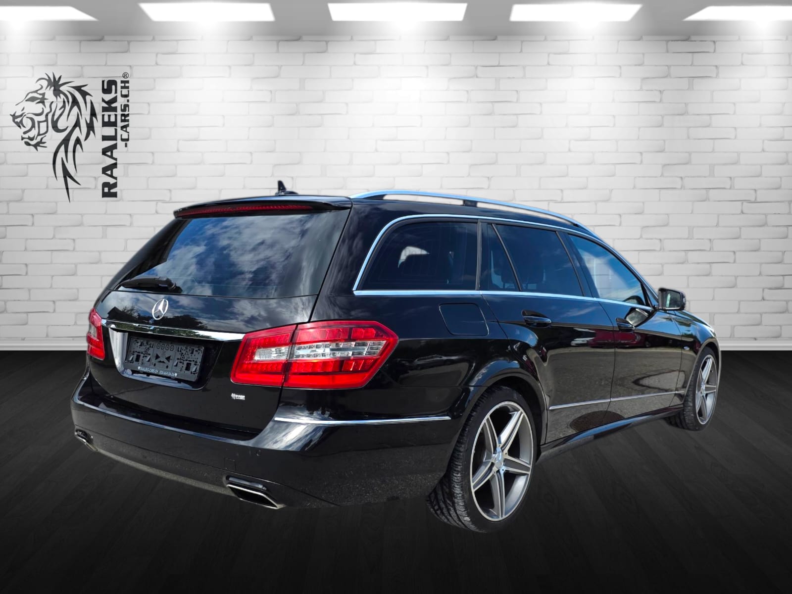 MERCEDES-BENZ E 200 CGI BlueEfficiency Avantgarde 7G-Tronic-showroom-element-2