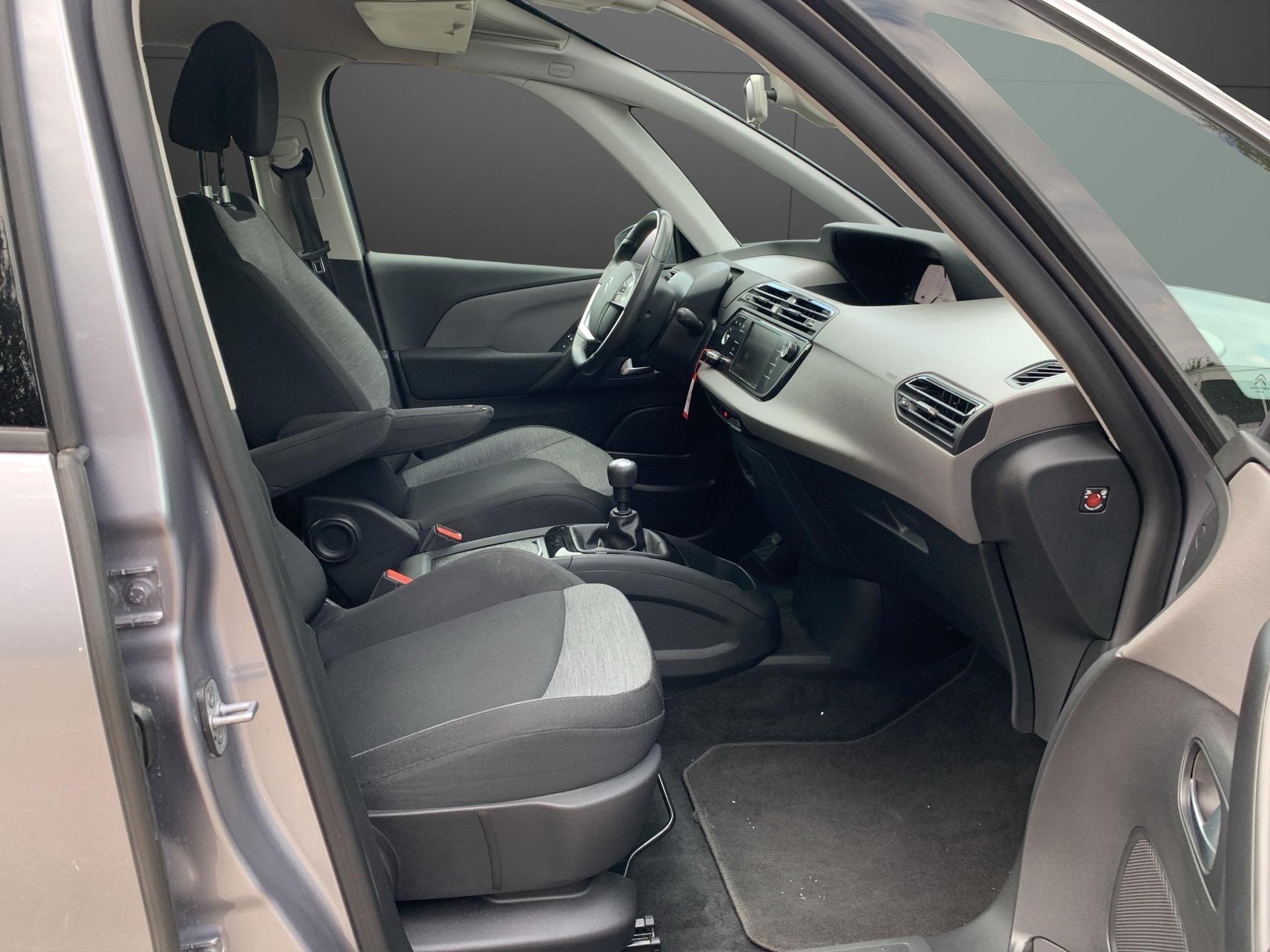 CITROEN C4 Grand Picasso 1.2 PureTech Feel-image-14