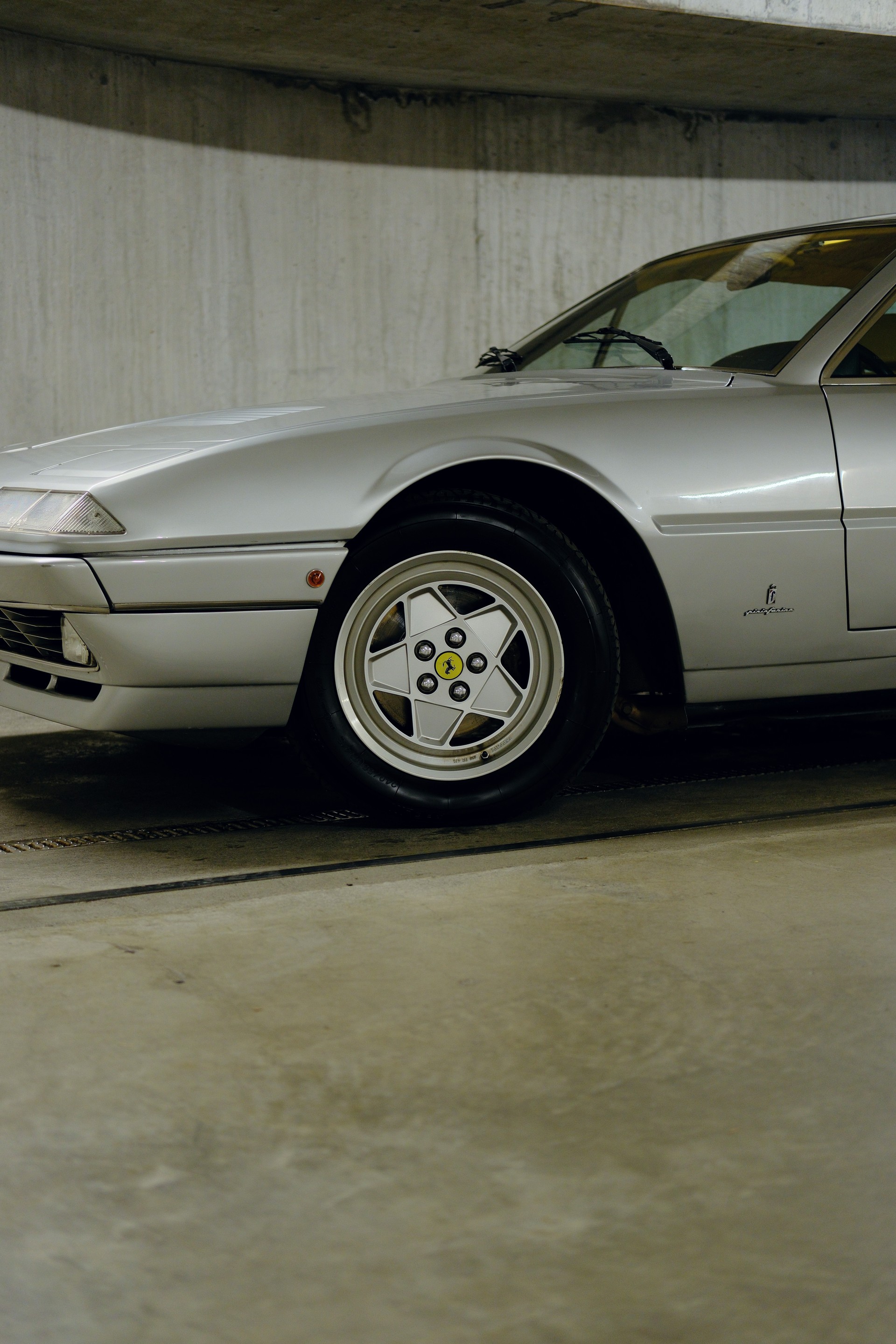FERRARI 412-image-5