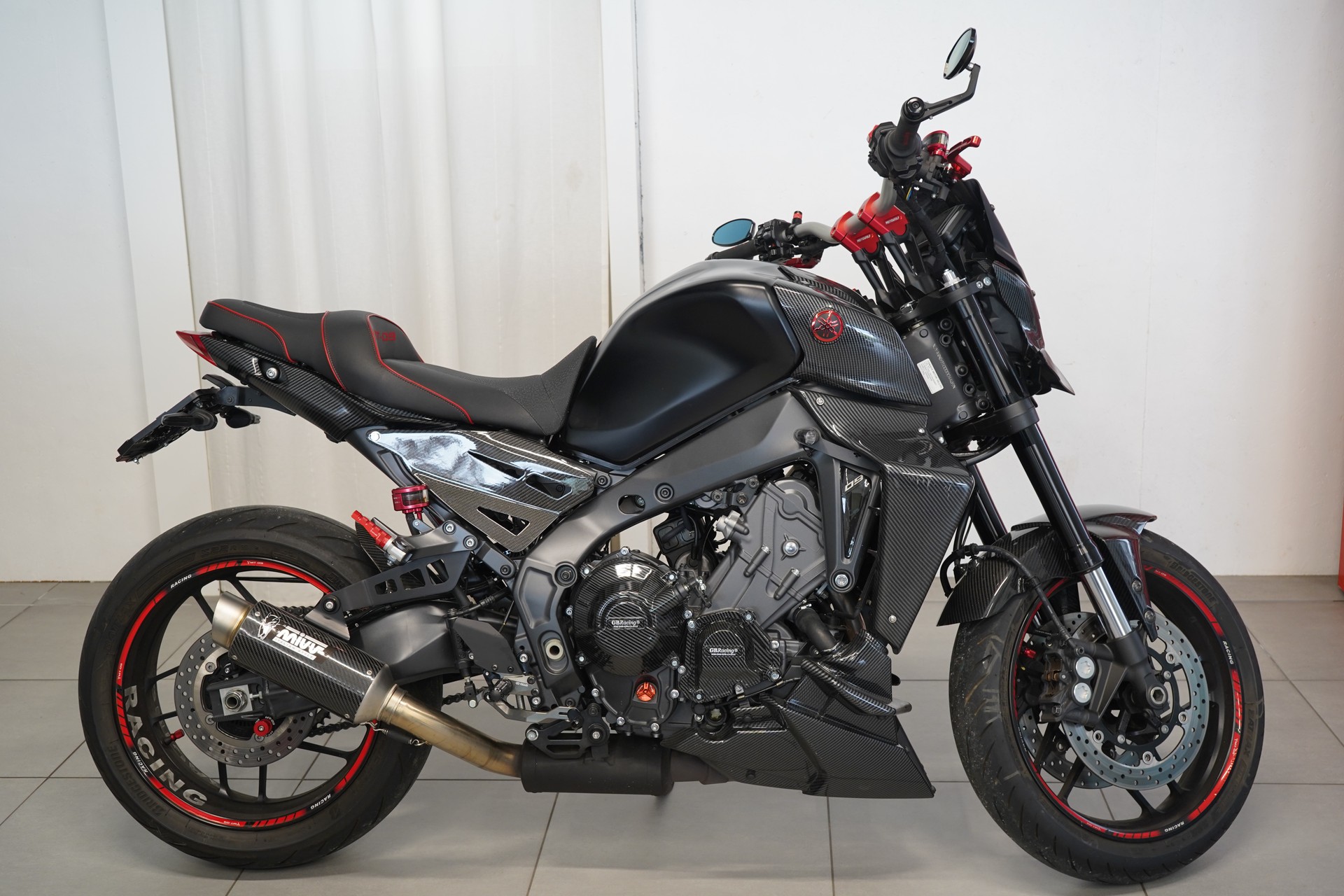YAMAHA MT-09-image-2
