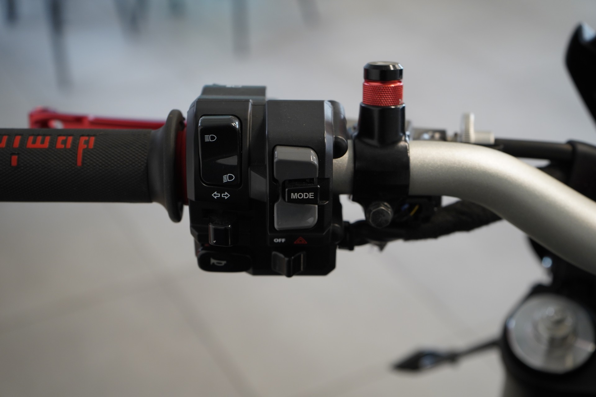 YAMAHA MT-09-image-12