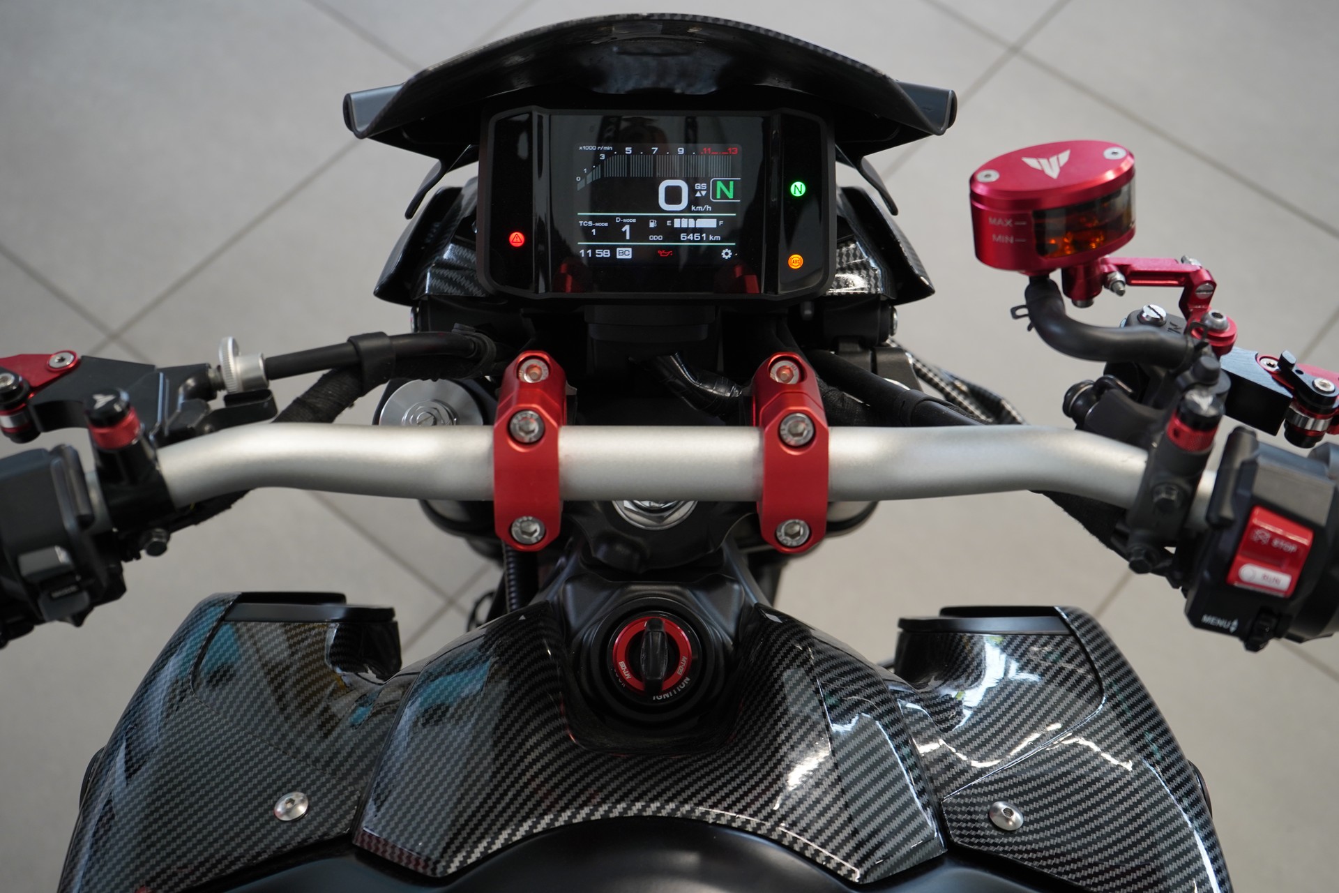YAMAHA MT-09-image-10