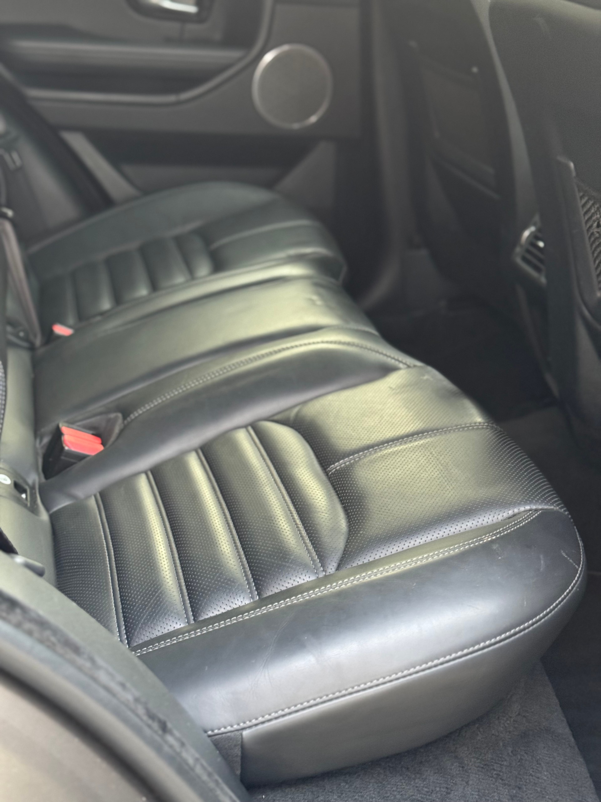 LAND ROVER Range Rover Evoque 2.0 Si4 SE Dynamic AT9-image-6