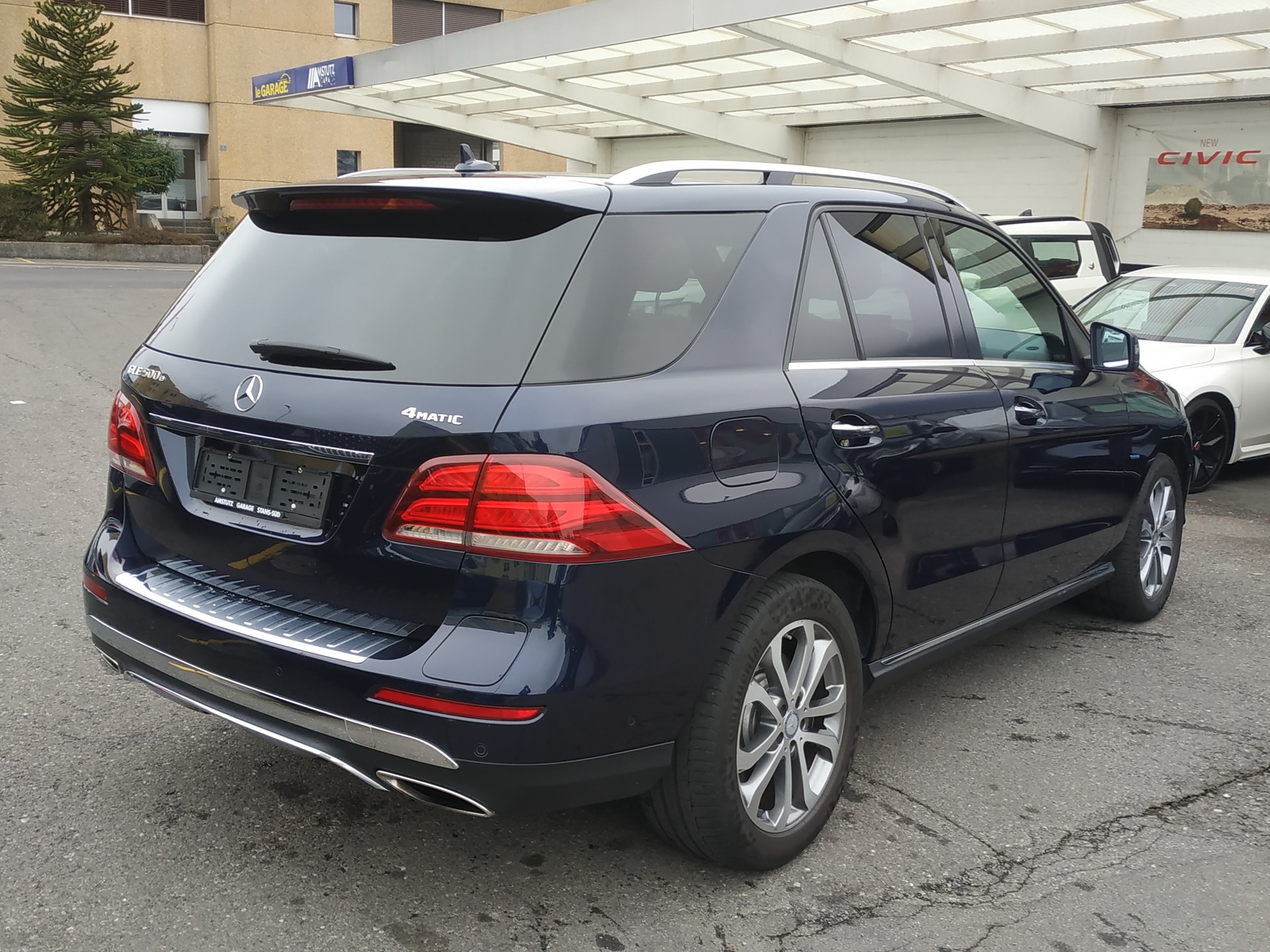 MERCEDES-BENZ GLE 500 e 4Matic 7G-Tronic-image-5