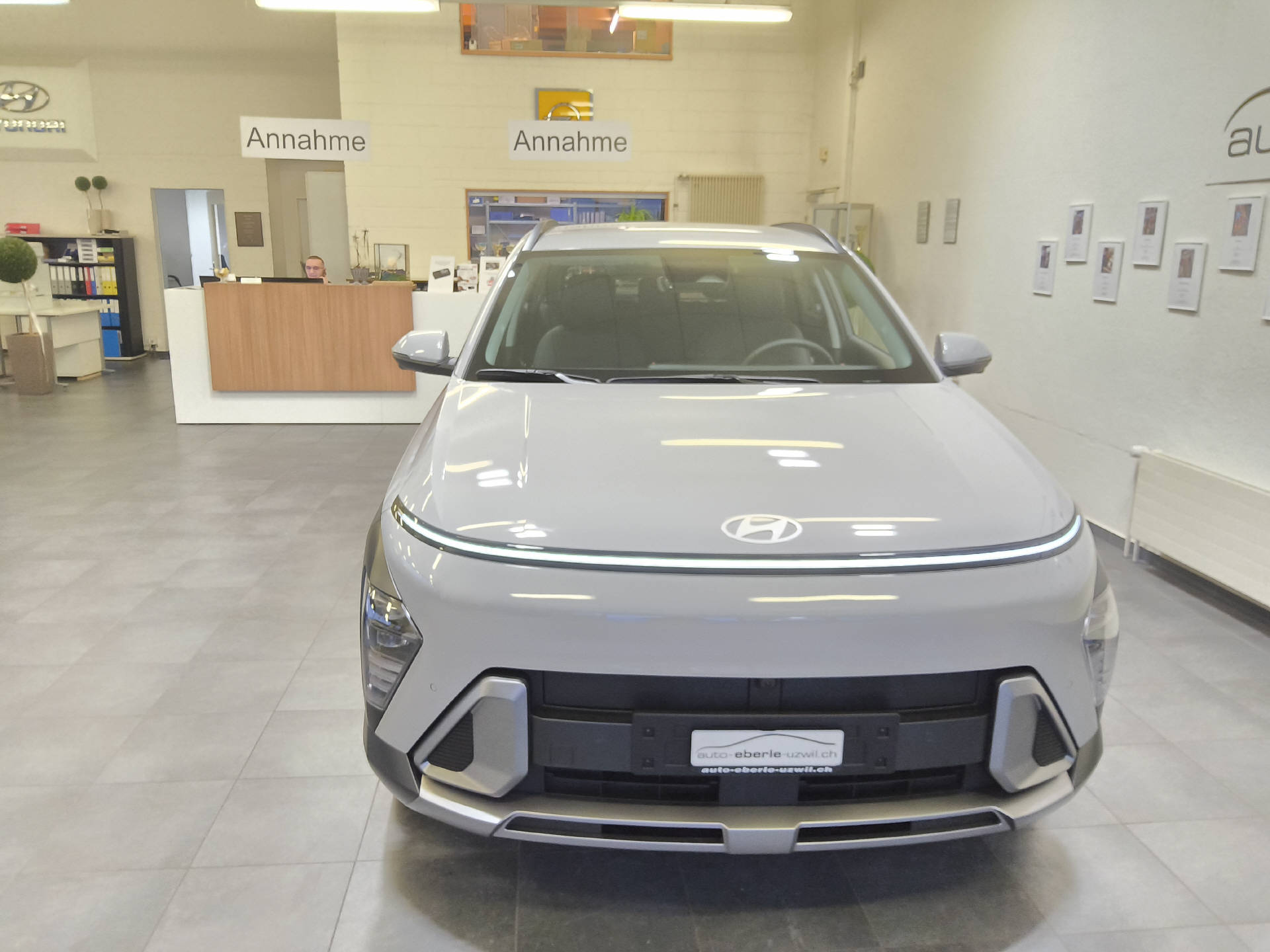 HYUNDAI Kona 1.6 GDi Hybrid Amplia-image-4