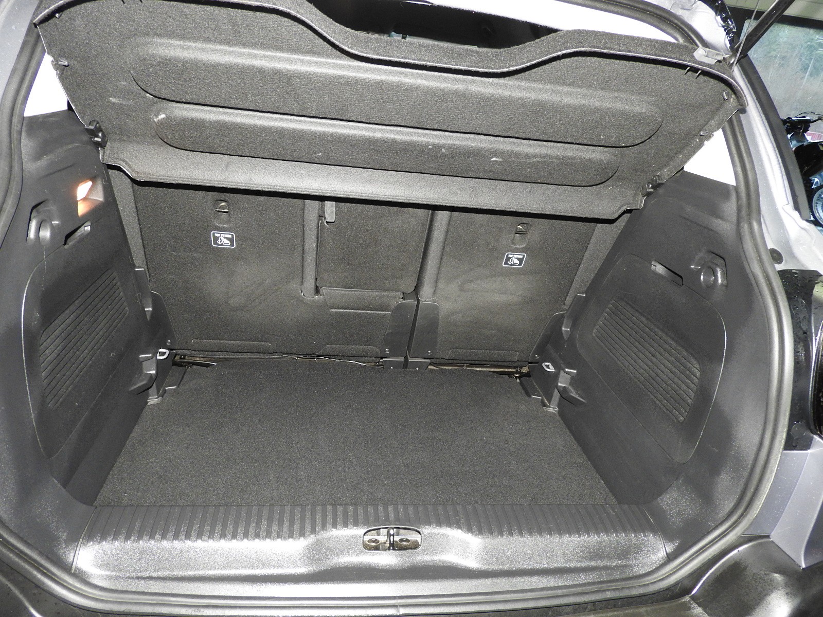 CITROEN C3 Aircross 1.2i Turbo Max EAT6-image-4