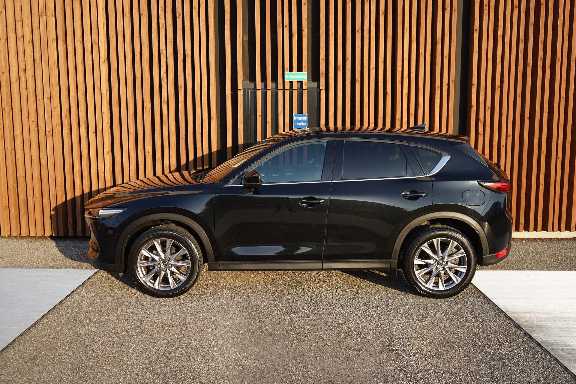 MAZDA CX-5 SKYACTIV-G 194 REVOLUTION AWD AUTOMAT l 194 PS-image-5
