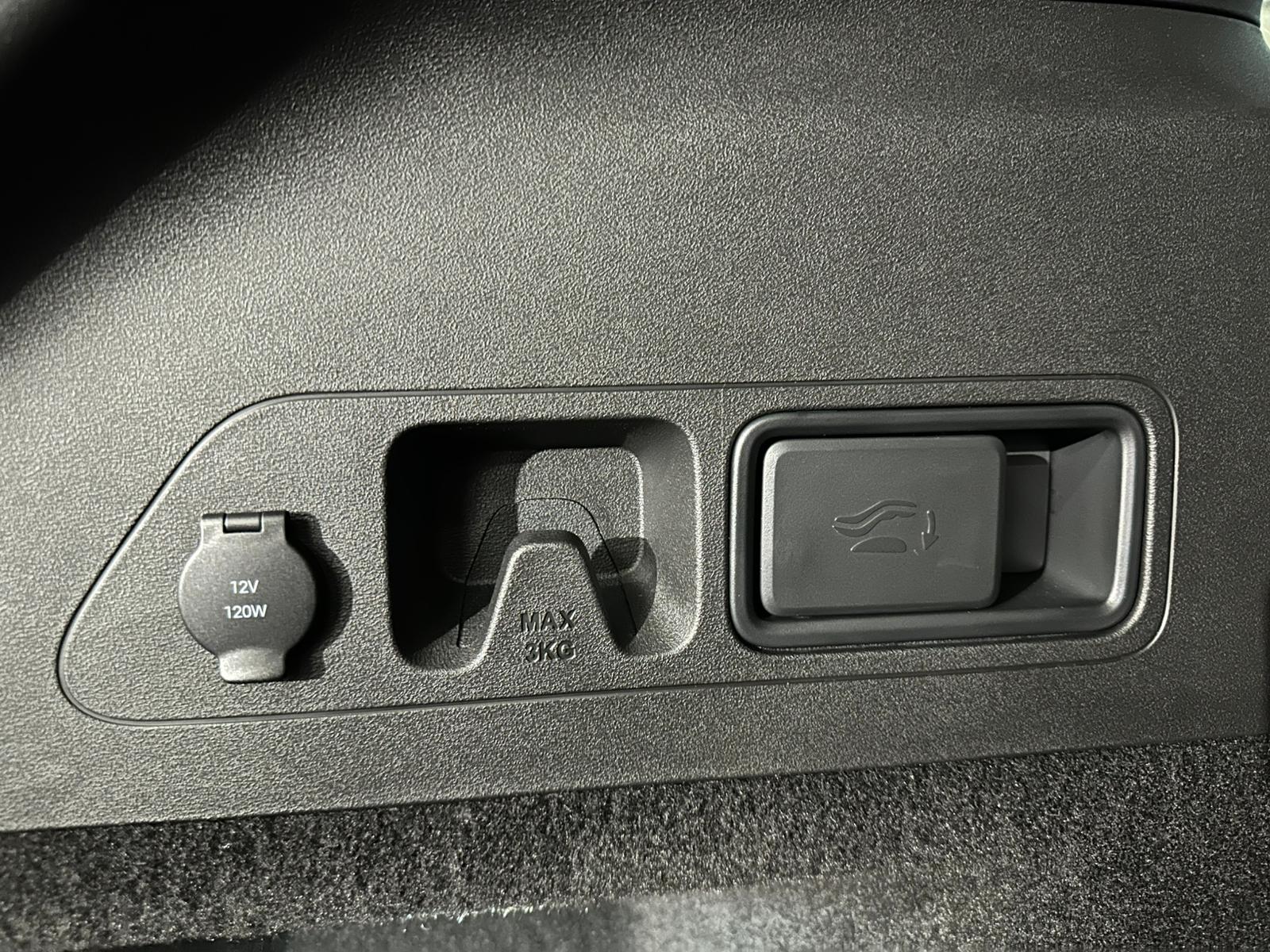 BYD Seal 6 DM-i Touring Comfort-image-24
