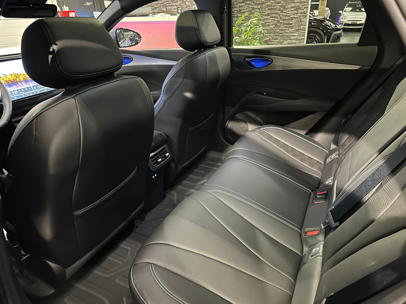 BYD Seal 6 DM-i Touring Comfort-image-15