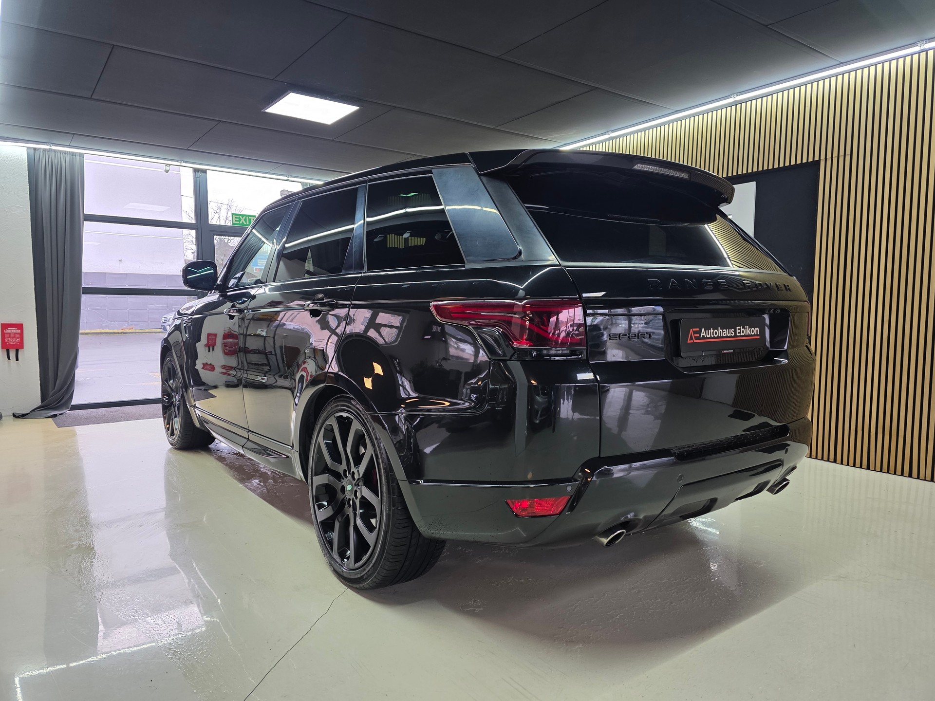LAND ROVER Range Rover Sport 3.0 SDV6 HSE Dynamic Automatic-image-4