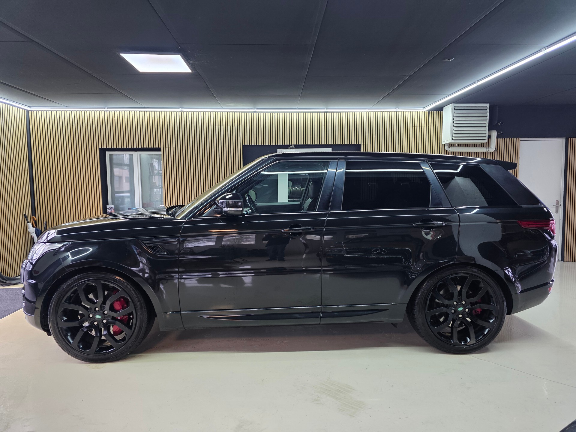 LAND ROVER Range Rover Sport 3.0 SDV6 HSE Dynamic Automatic-showroom-element-3