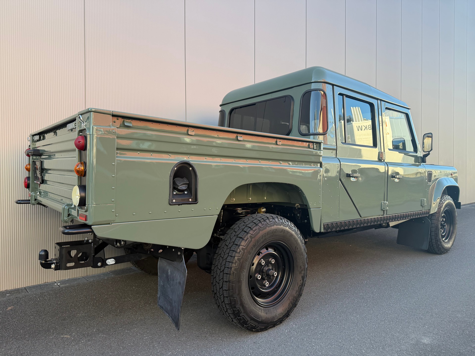 LAND ROVER Defender 130 300TDi keswick PickUp-image-5