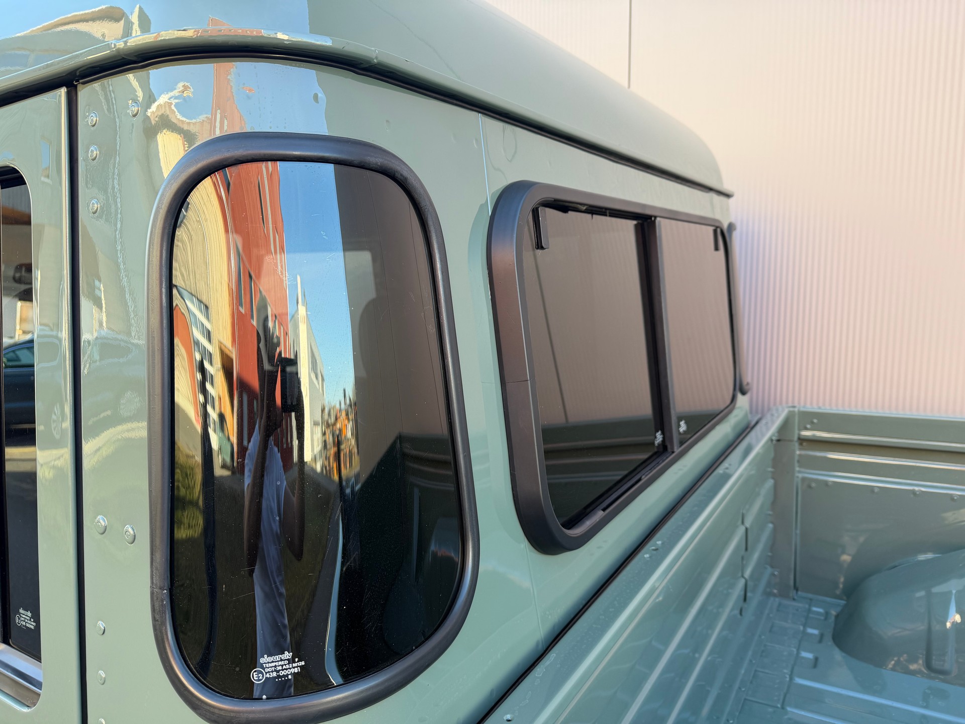 LAND ROVER Defender 130 300TDi keswick PickUp-image-22