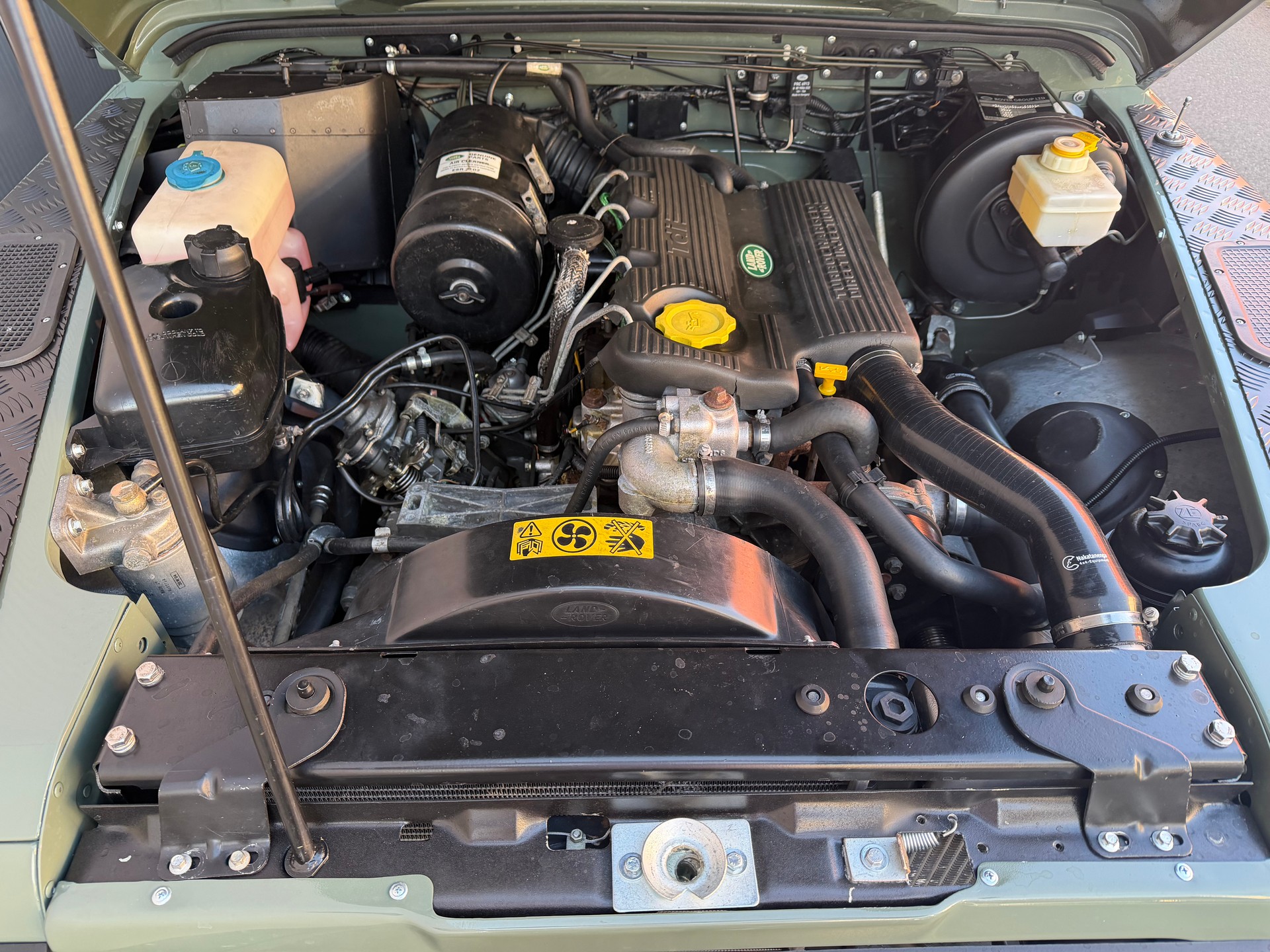 LAND ROVER Defender 130 300TDi keswick PickUp-image-11