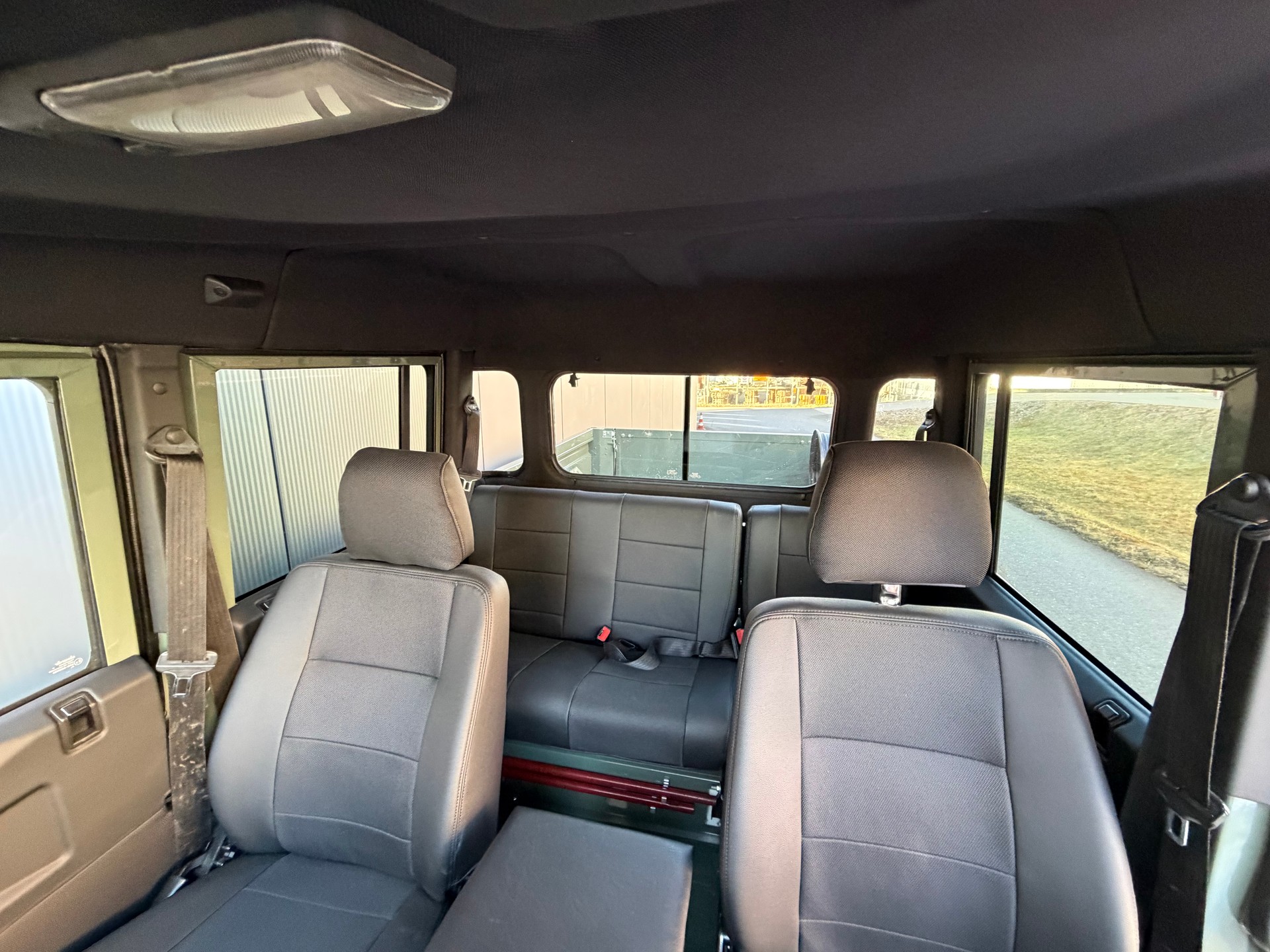 LAND ROVER Defender 130 300TDi keswick PickUp-image-7