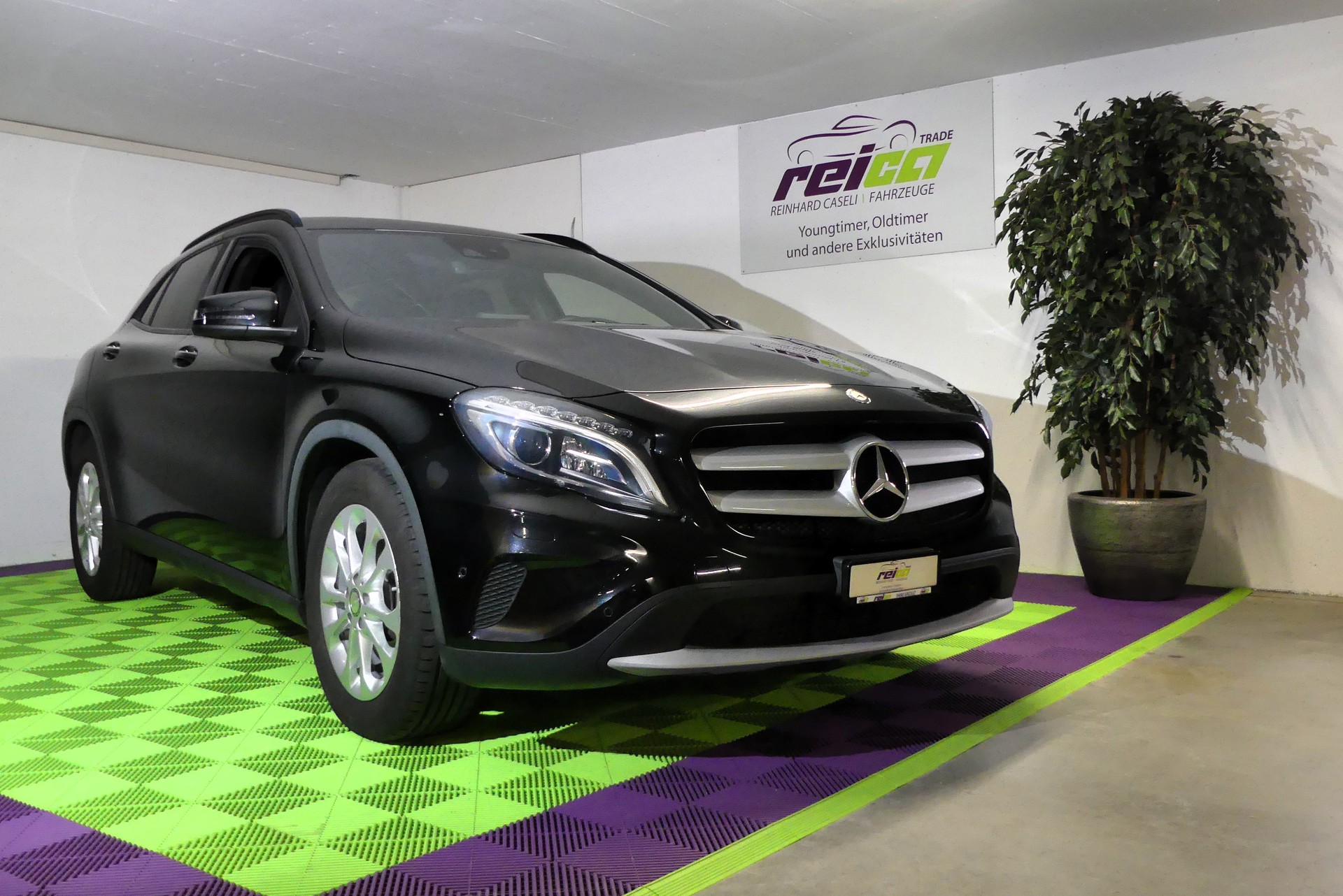 MERCEDES-BENZ GLA 250 4Matic 7G-DCT